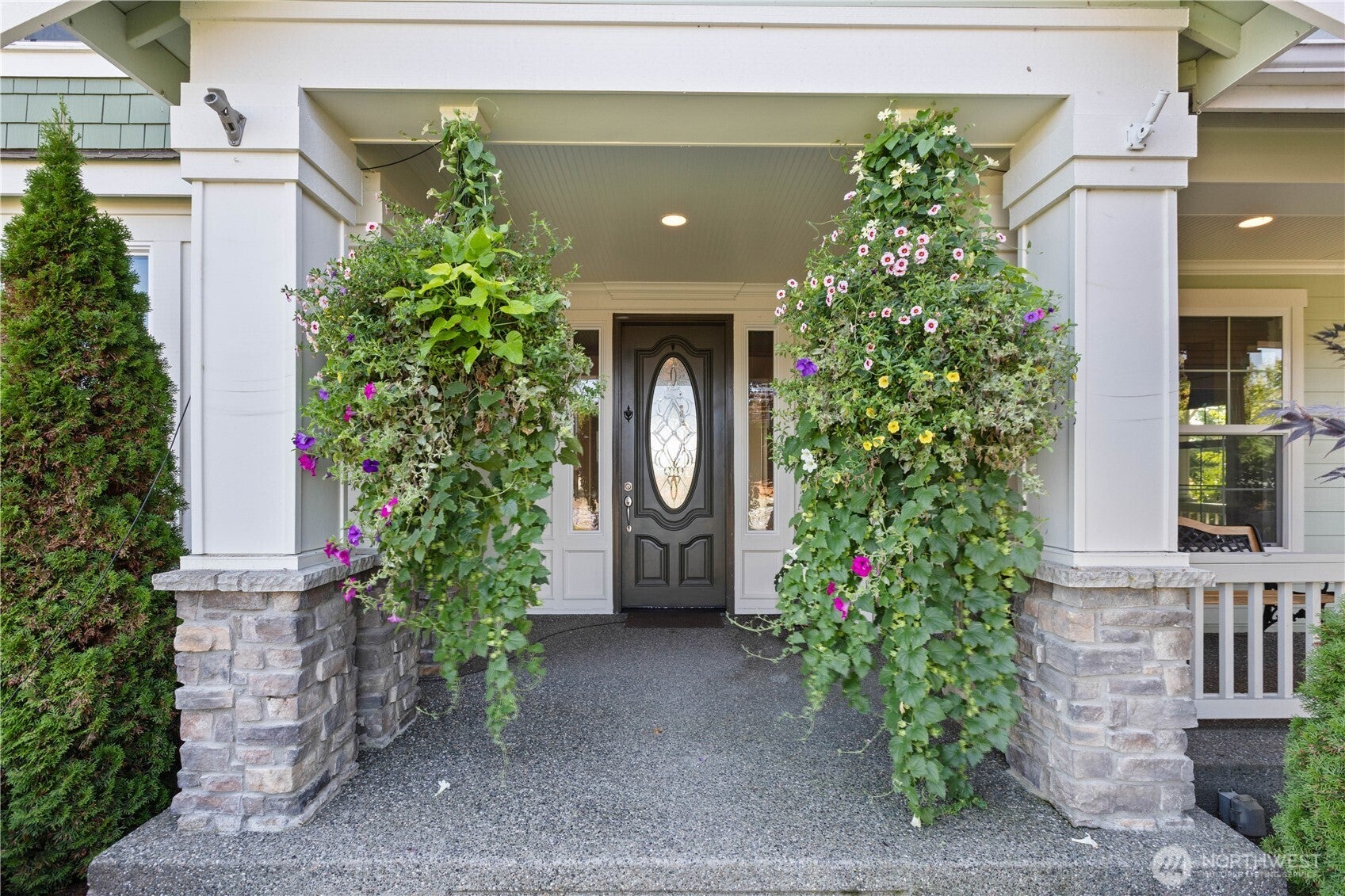 Burlington, Washington, 98233, United States, 4 Bedrooms Bedrooms, ,3 BathroomsBathrooms,Residential,Active,1944052