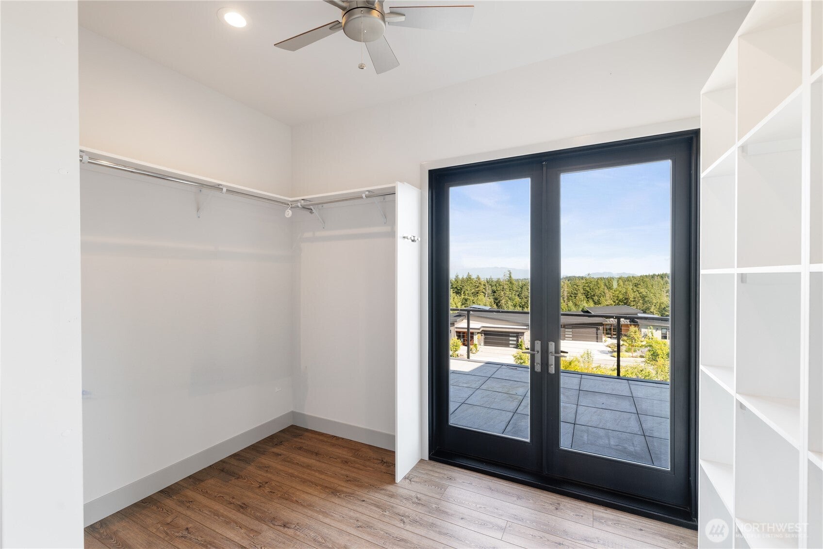 Anacortes, Washington, 98221, United States, 3 Bedrooms Bedrooms, ,3 BathroomsBathrooms,Residential,Active,1968386