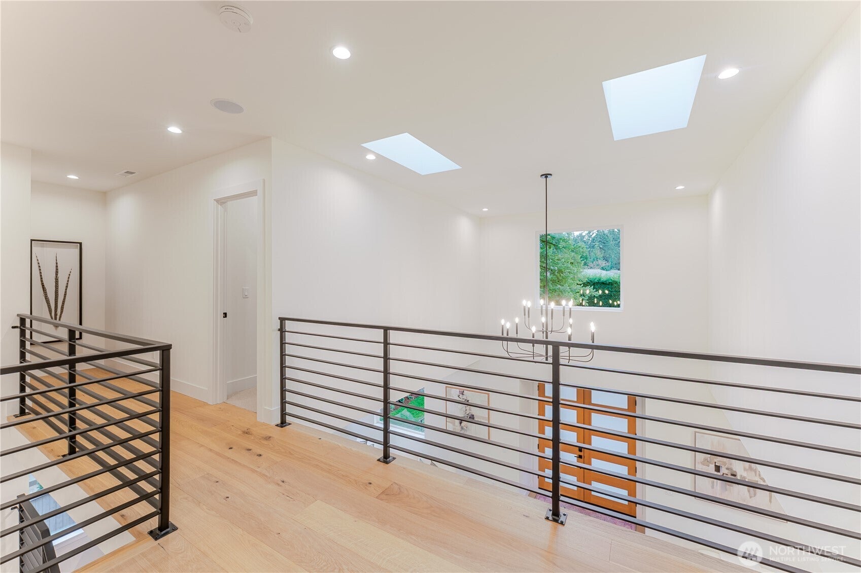 Kirkland, Washington, 98033, United States, 6 Bedrooms Bedrooms, ,7 BathroomsBathrooms,Residential,Active,2008735