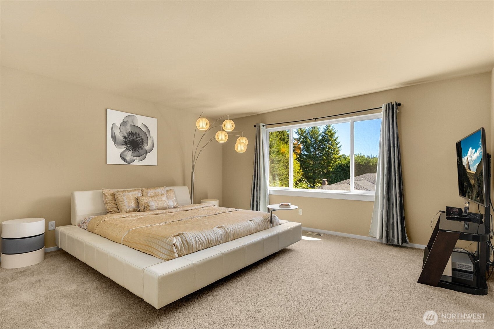 Bothell, Washington, 98021, United States, 4 Bedrooms Bedrooms, ,3 BathroomsBathrooms,Residential,Active,1922335