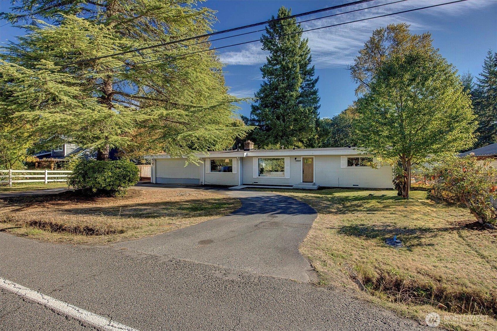 Renton, Washington, 98059, United States, 3 Bedrooms Bedrooms, ,2 BathroomsBathrooms,Residential,Active,1967101