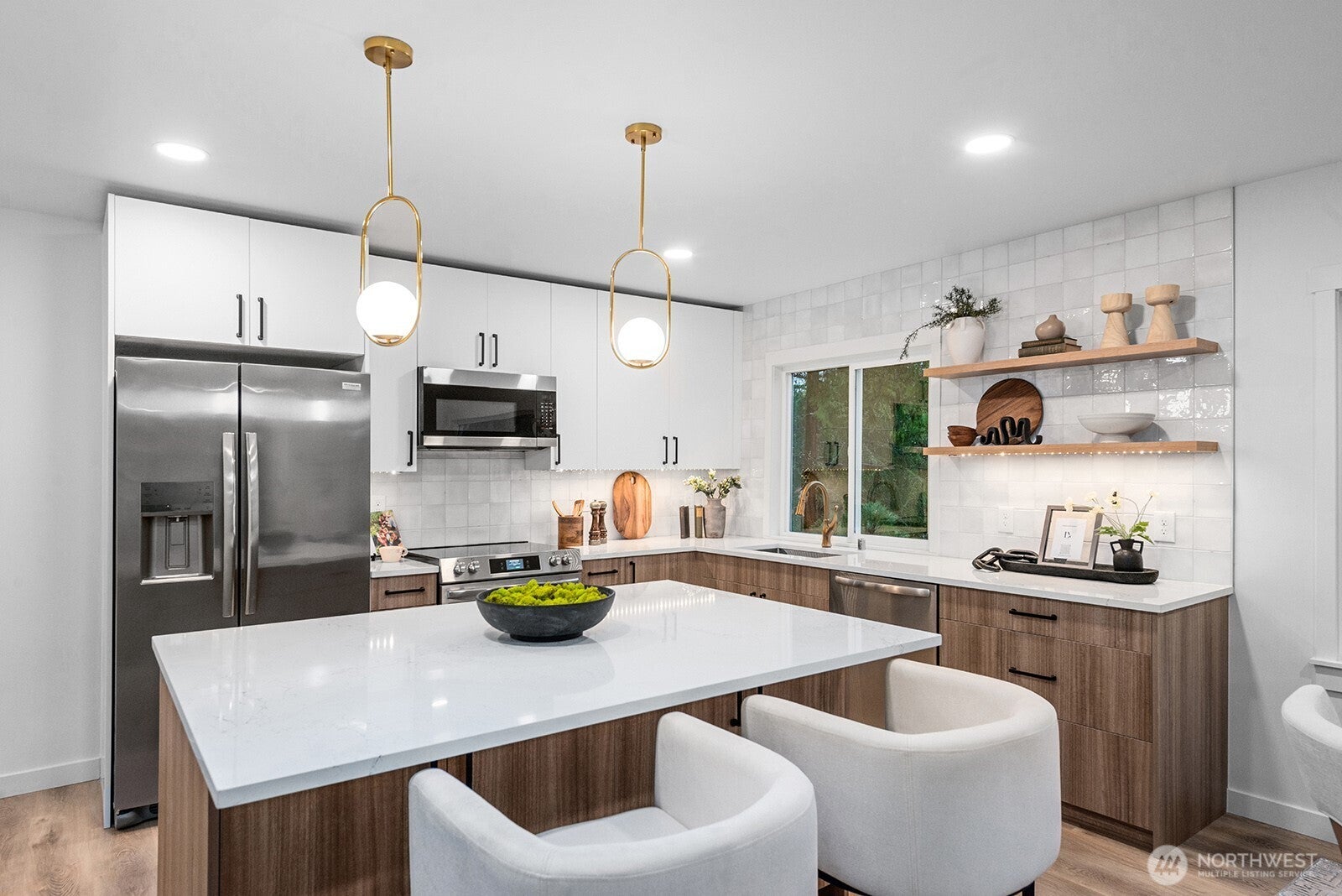 Seattle, Washington, 98125, United States, 4 Bedrooms Bedrooms, ,4 BathroomsBathrooms,Residential,Active,1988485