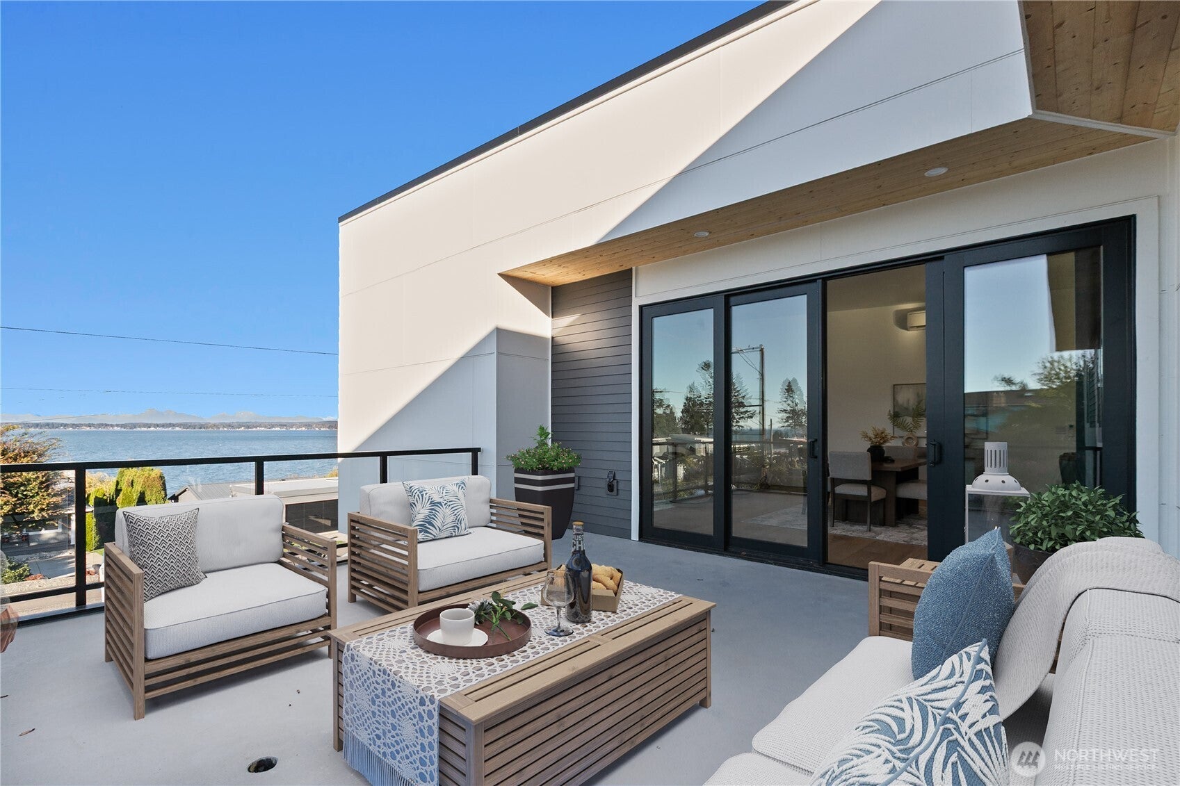 Blaine, Washington, 98230, United States, 3 Bedrooms Bedrooms, ,5 BathroomsBathrooms,Residential,Active,1986880