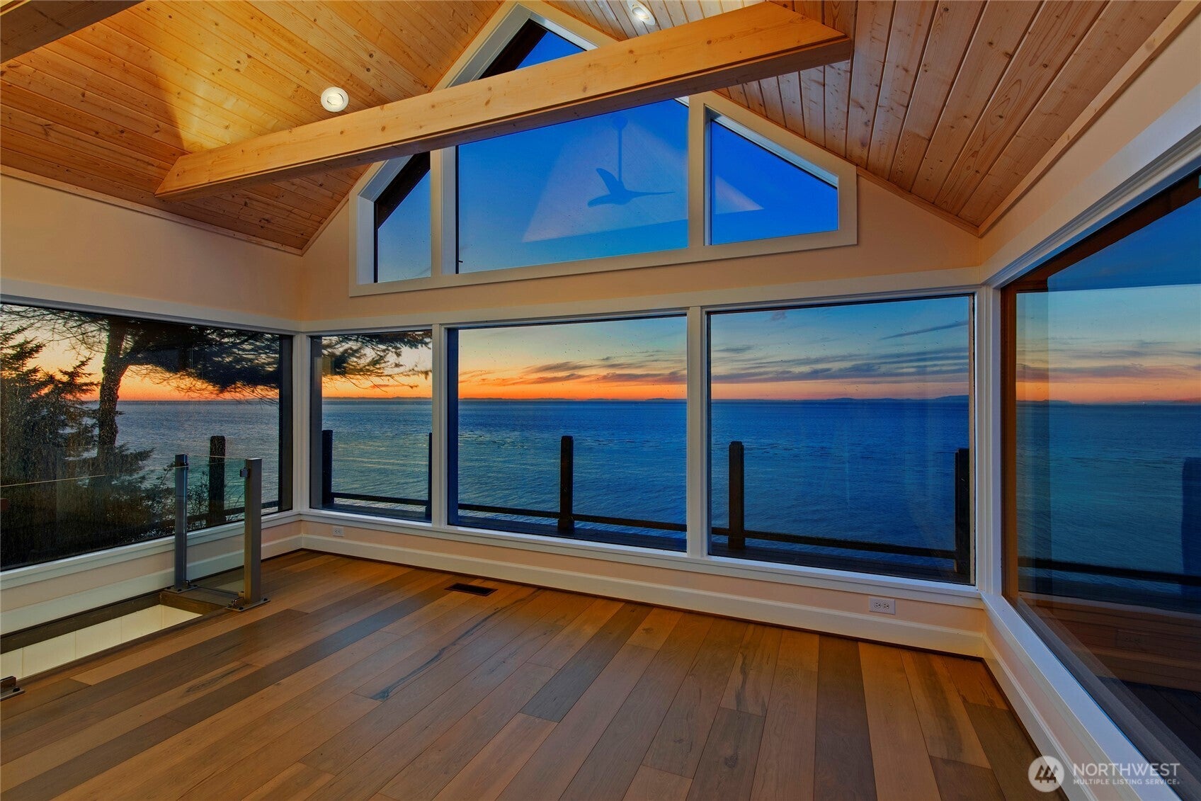 Port Townsend, Washington, 98368, United States, ,3 BathroomsBathrooms,Residential,Active,1706120