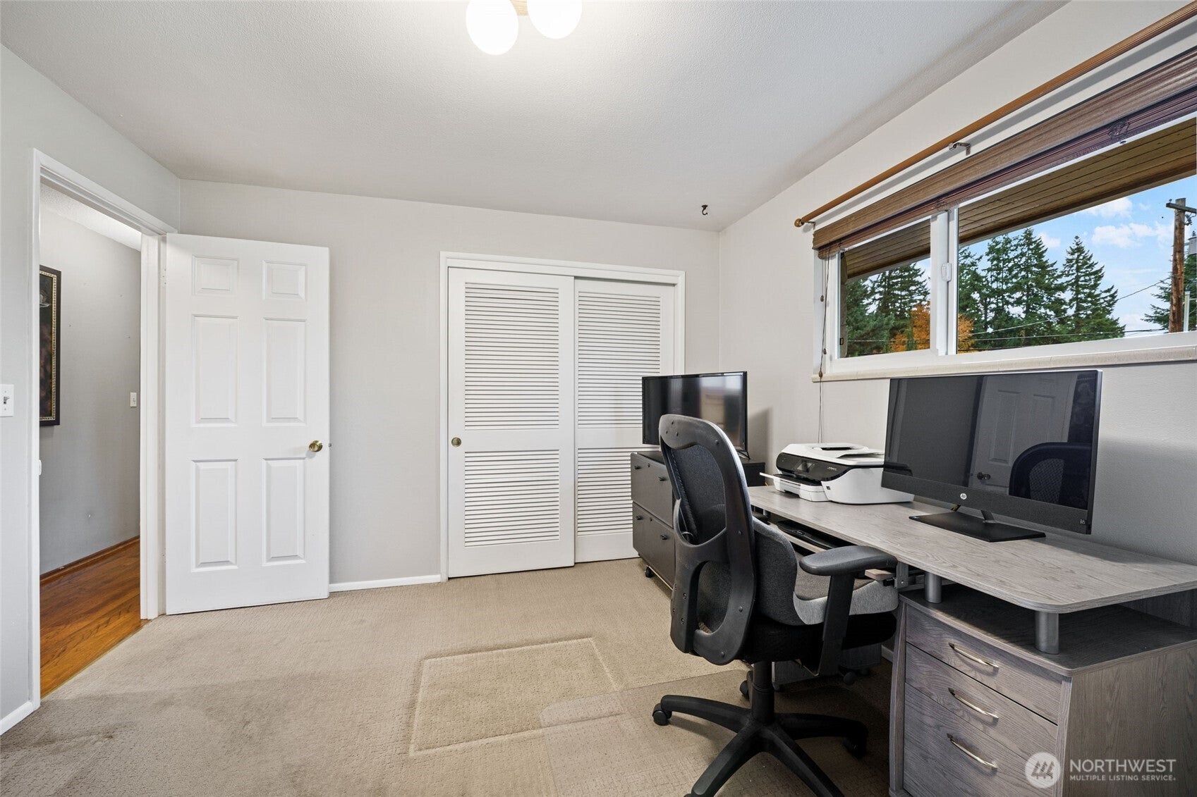 Lynnwood, Washington, 98087, United States, 3 Bedrooms Bedrooms, ,3 BathroomsBathrooms,Residential,Active,1987204