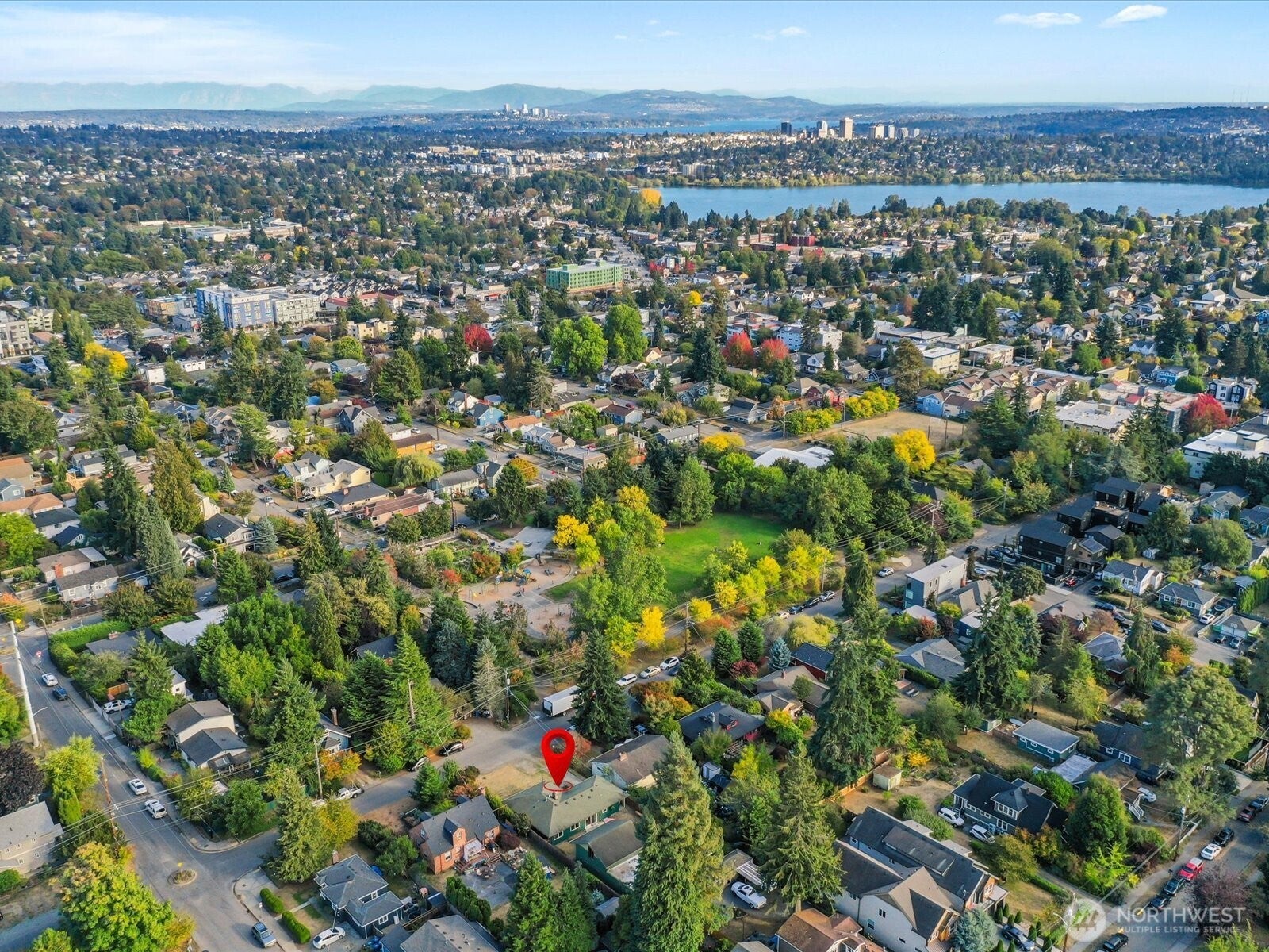 Seattle, Washington, 98103, United States, 3 Bedrooms Bedrooms, ,1 BathroomBathrooms,Residential,Active,1953017