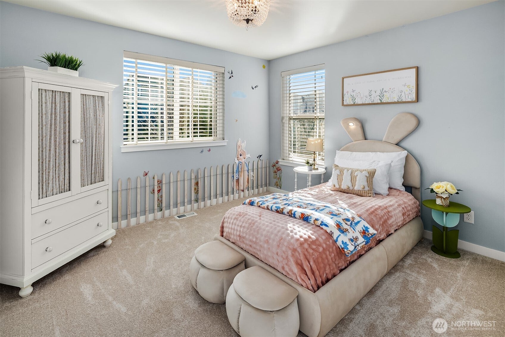 Snoqualmie, Washington, 98065, United States, 5 Bedrooms Bedrooms, ,4 BathroomsBathrooms,Residential,Active,1995292