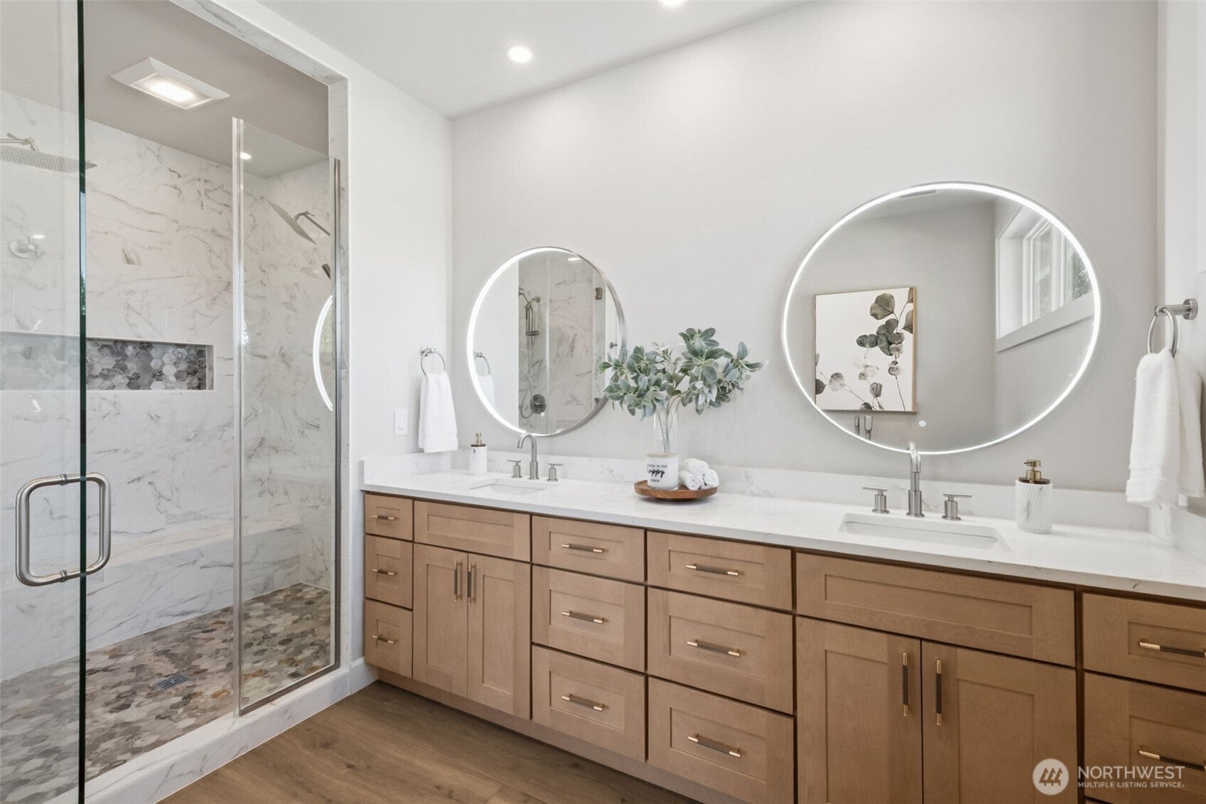 Maple Valley, Washington, 98038, United States, 4 Bedrooms Bedrooms, ,4 BathroomsBathrooms,Residential,Active,1965803