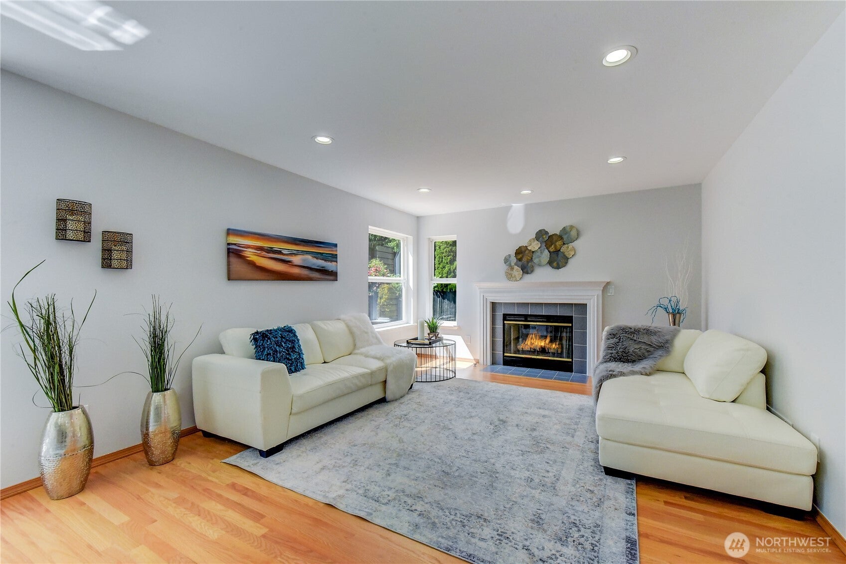 Kenmore, Washington, 98028, United States, 4 Bedrooms Bedrooms, ,3 BathroomsBathrooms,Residential,Pending,1824038