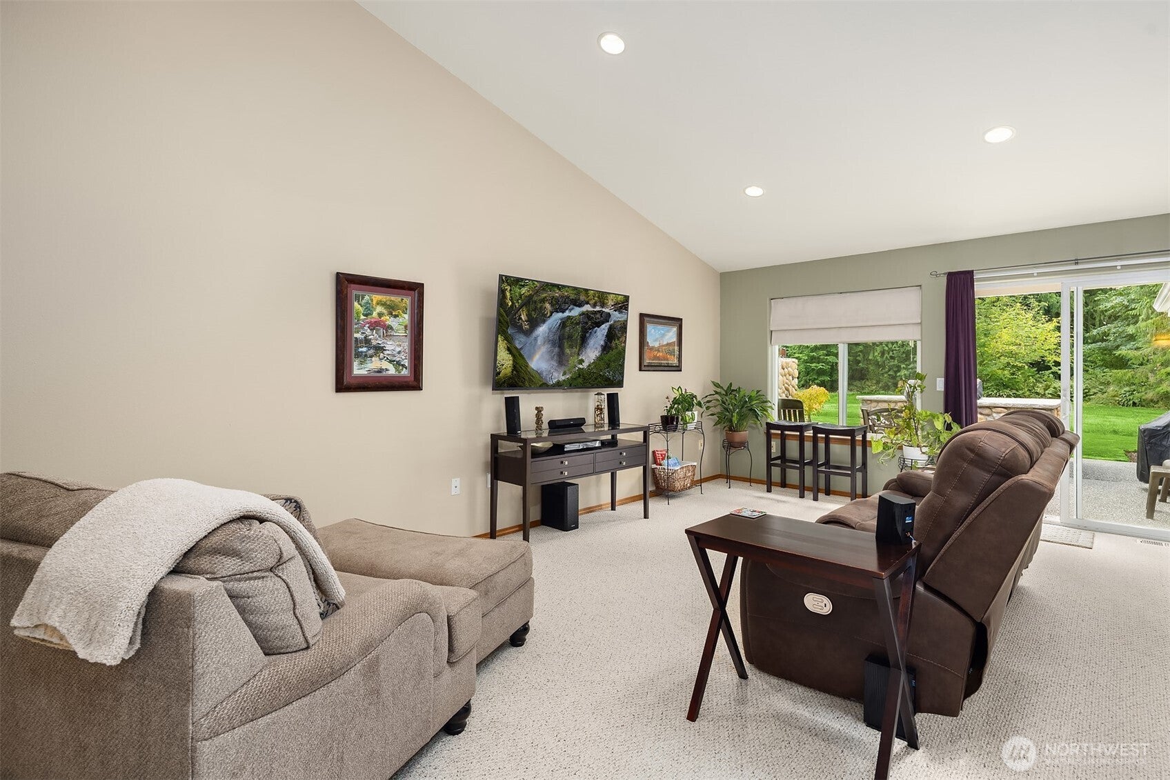 Arlington, Washington, 98223, United States, 4 Bedrooms Bedrooms, ,3 BathroomsBathrooms,Residential,Active,1945246