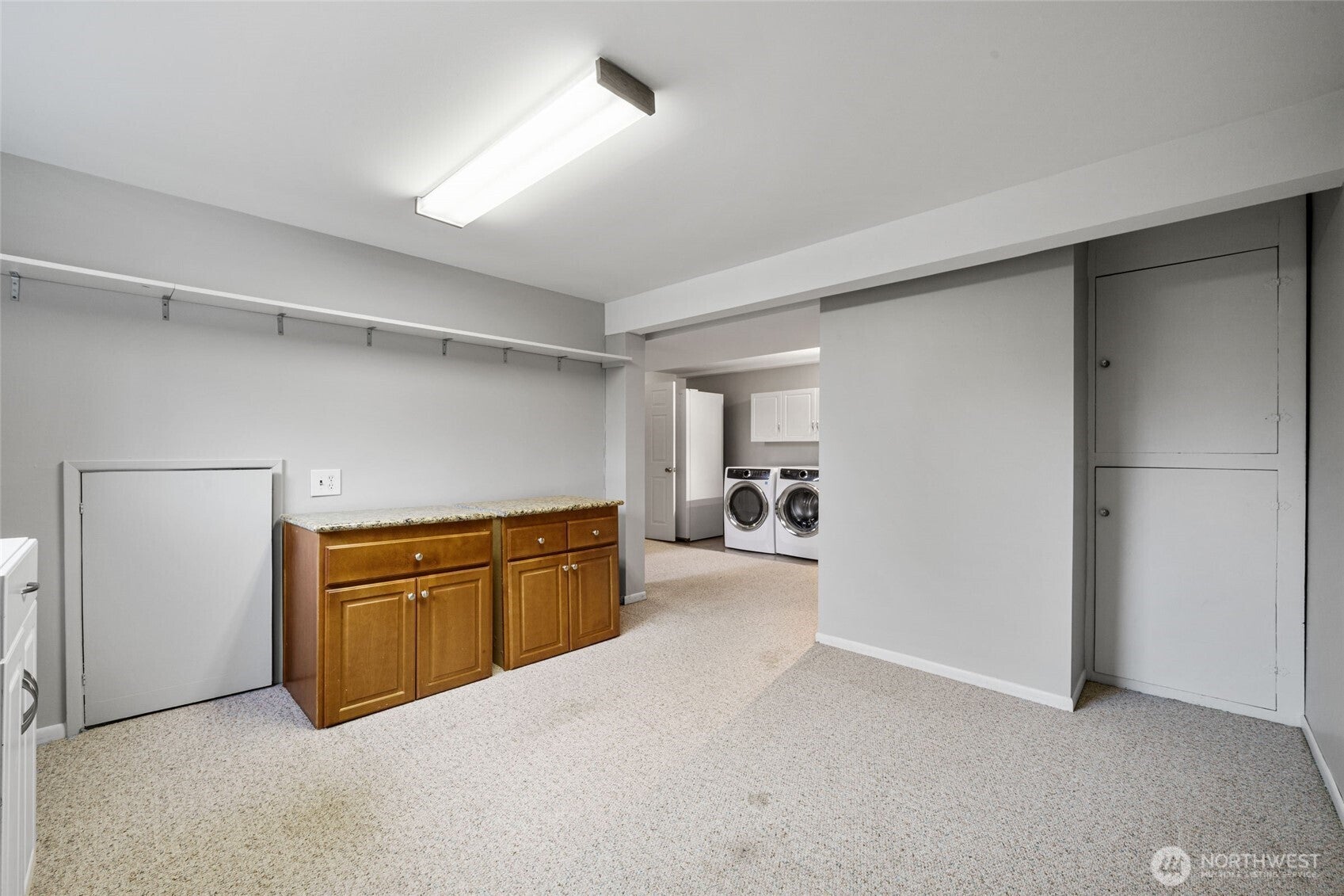 Lynnwood, Washington, 98087, United States, 3 Bedrooms Bedrooms, ,3 BathroomsBathrooms,Residential,Active,1987204