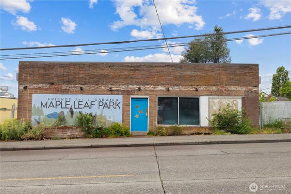 8521 ROOSEVELT WAY NE, SEATTLE, WA 98115, photo 1 of 18