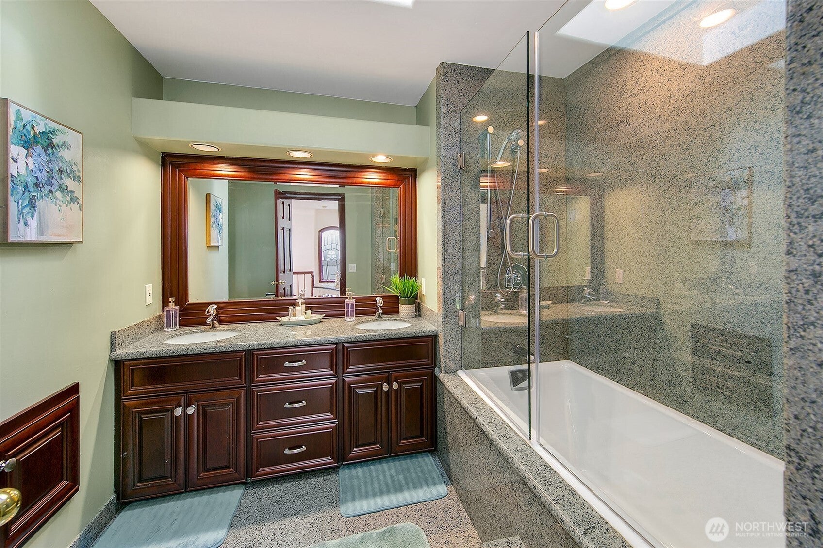 Bothell, Washington, 98021, United States, 3 Bedrooms Bedrooms, ,4 BathroomsBathrooms,Residential,Active,1936455