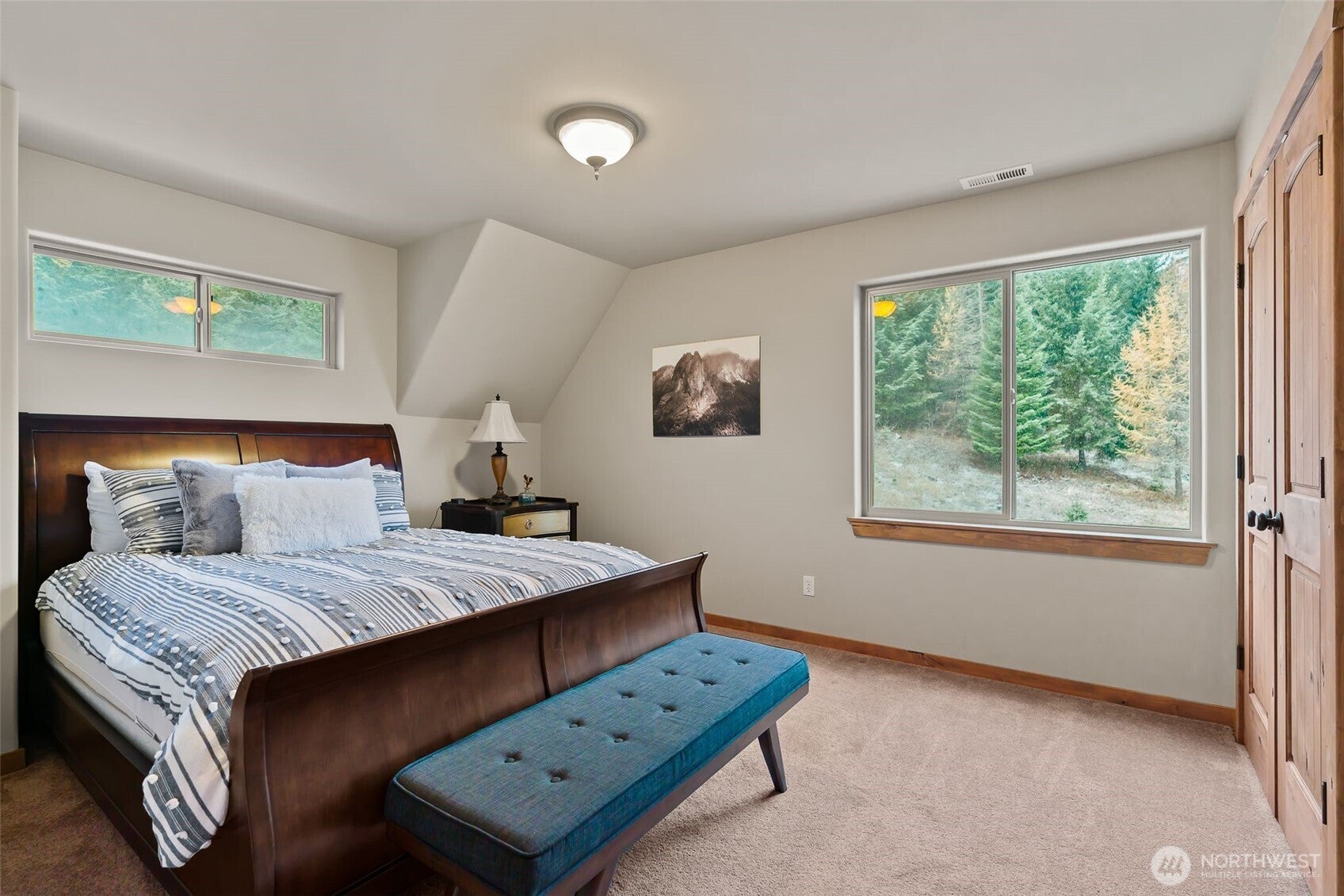 Cle Elum, Washington, 98922, United States, 4 Bedrooms Bedrooms, ,4 BathroomsBathrooms,Residential,Active,1998577