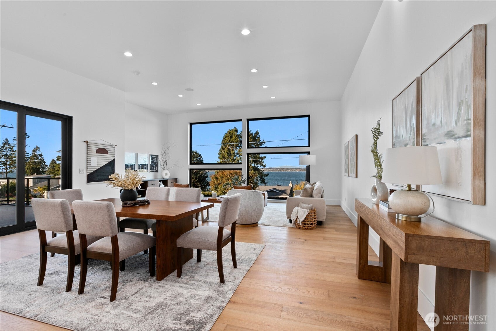 Blaine, Washington, 98230, United States, 3 Bedrooms Bedrooms, ,5 BathroomsBathrooms,Residential,Active,1986880