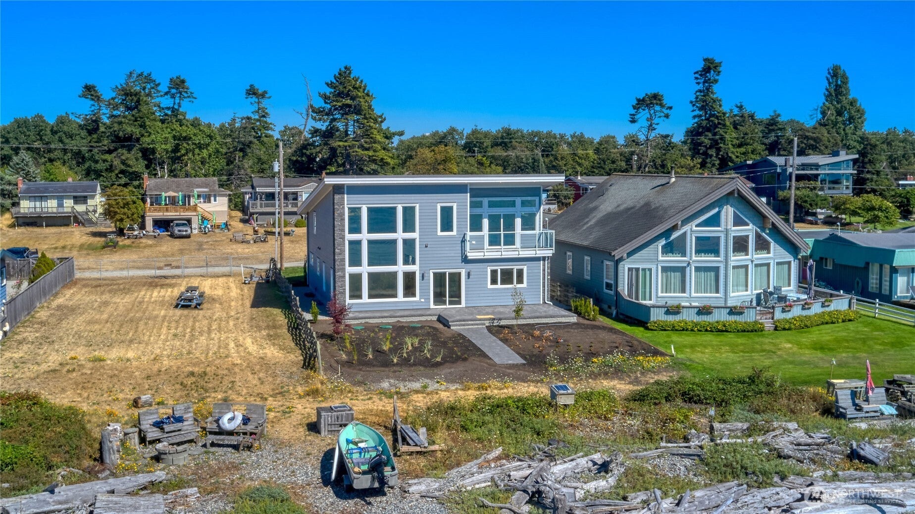 Point Roberts, Washington, 98281, United States, 2 Bedrooms Bedrooms, ,3 BathroomsBathrooms,Residential,Active,1905096