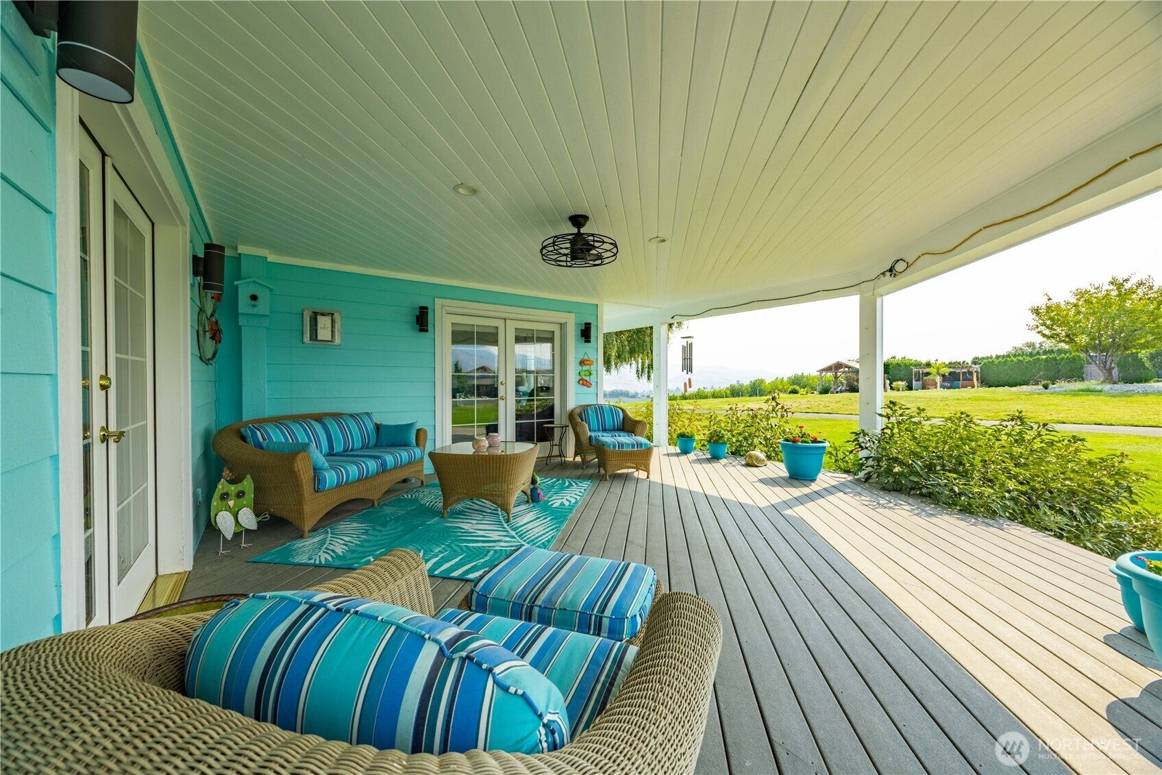 Manson, Washington, 98831, United States, 3 Bedrooms Bedrooms, ,3 BathroomsBathrooms,Residential,Active,1946323