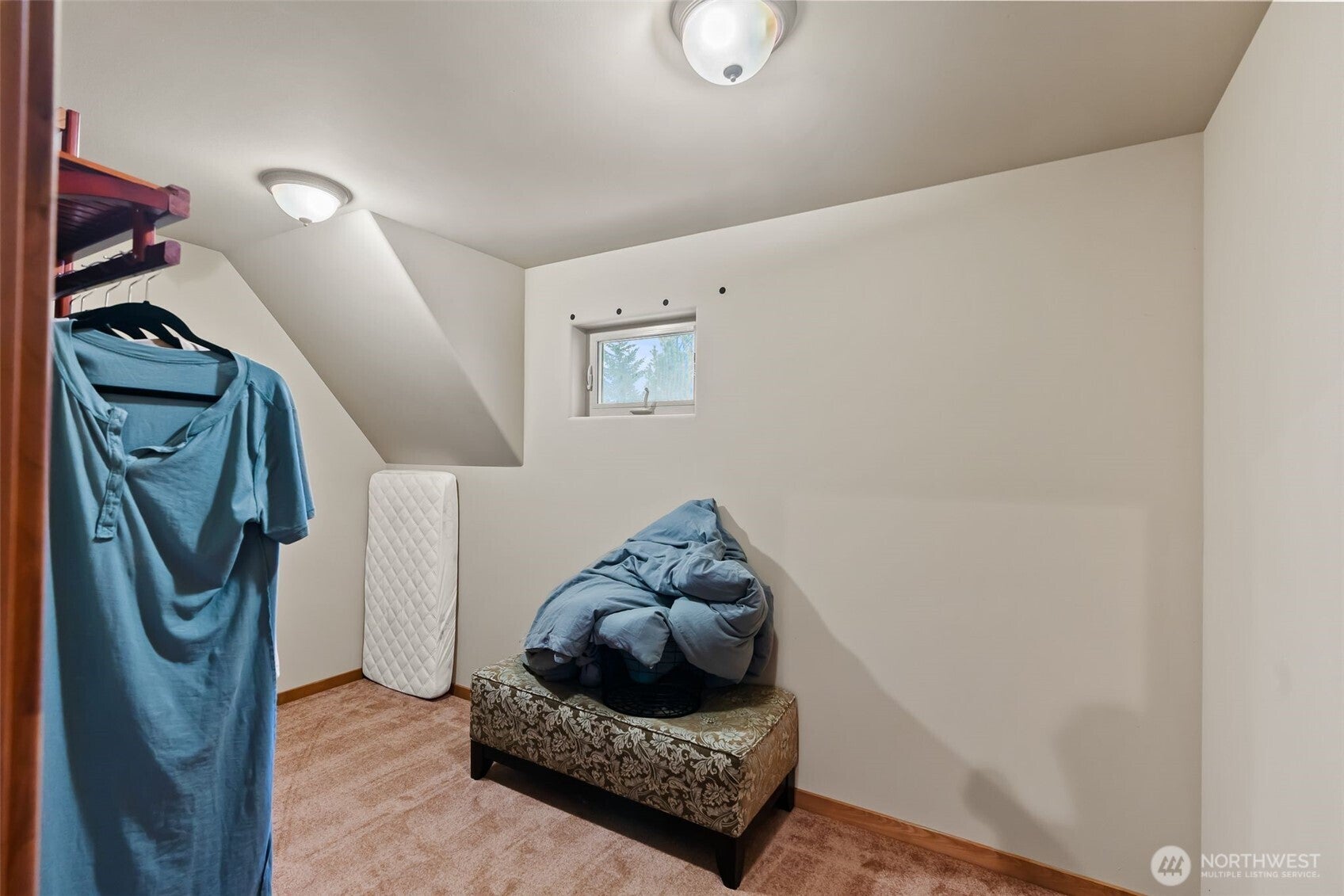 Cle Elum, Washington, 98922, United States, 4 Bedrooms Bedrooms, ,4 BathroomsBathrooms,Residential,Active,1998577