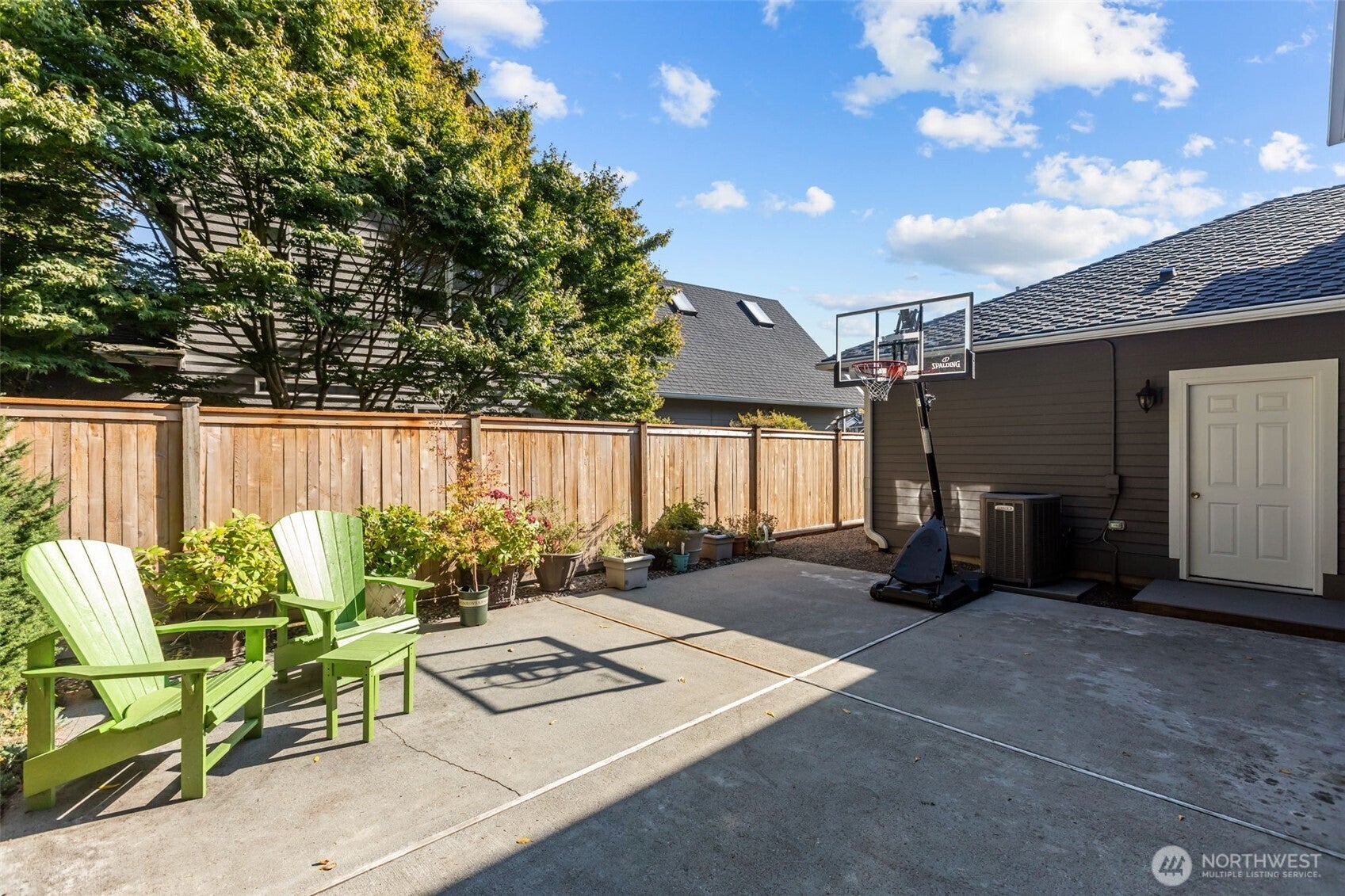 Snohomish, Washington, 98290, United States, 4 Bedrooms Bedrooms, ,3 BathroomsBathrooms,Residential,Active,1960119