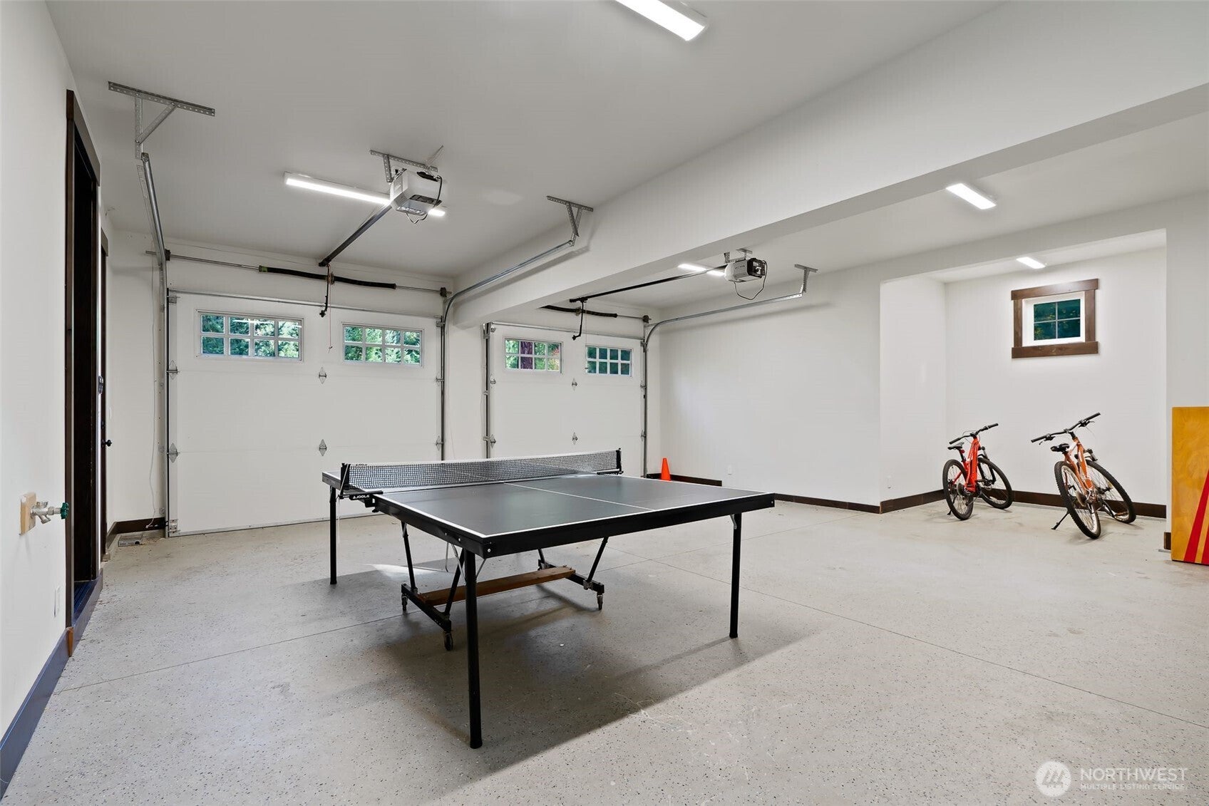 Cle Elum, Washington, 98922, United States, 4 Bedrooms Bedrooms, ,5 BathroomsBathrooms,Residential,Active,2012928