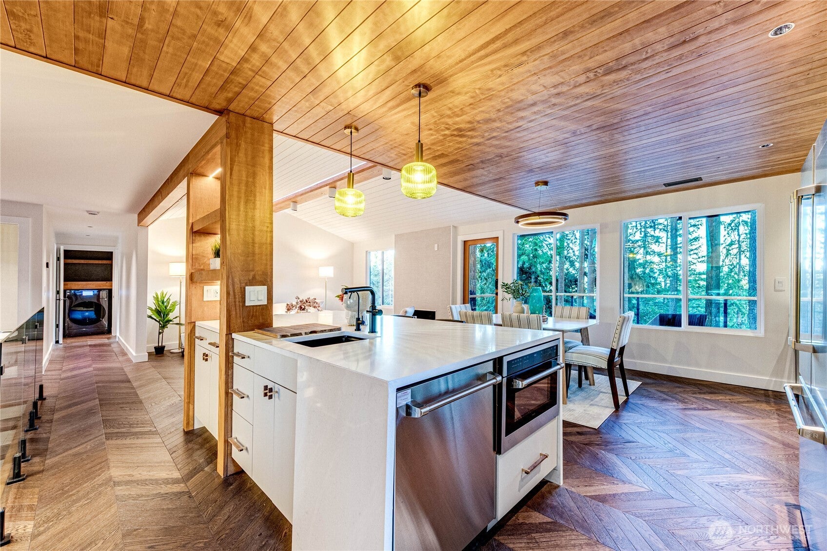 Bothell, Washington, 98021, United States, 4 Bedrooms Bedrooms, ,3 BathroomsBathrooms,Residential,Active,2012228