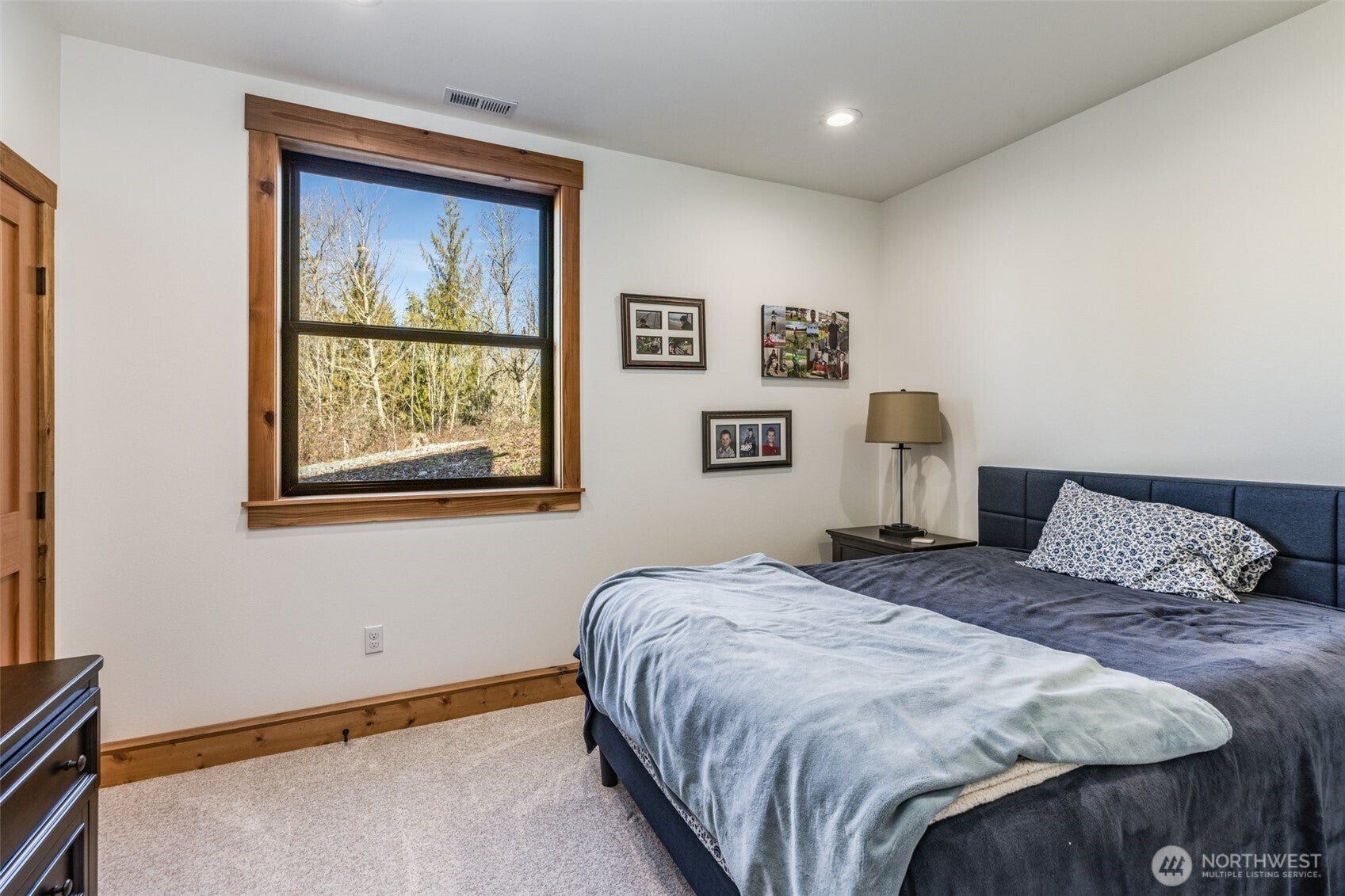 Eatonville, Washington, 98328, United States, 3 Bedrooms Bedrooms, ,3 BathroomsBathrooms,Residential,Active,1798196