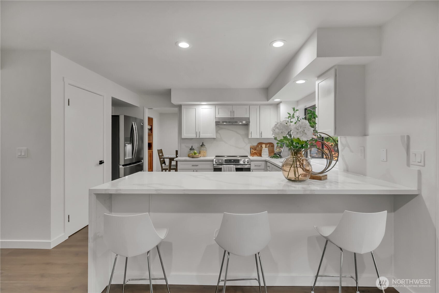 Bellevue, Washington, 98005, United States, 4 Bedrooms Bedrooms, ,3 BathroomsBathrooms,Residential,Active,1988415