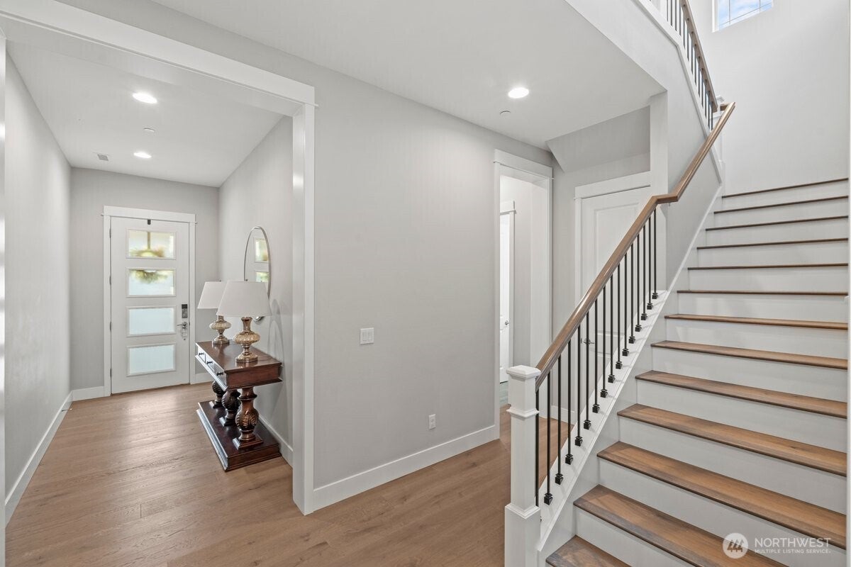 Bothell, Washington, 98021, United States, 4 Bedrooms Bedrooms, ,5 BathroomsBathrooms,Residential,Active,1860296