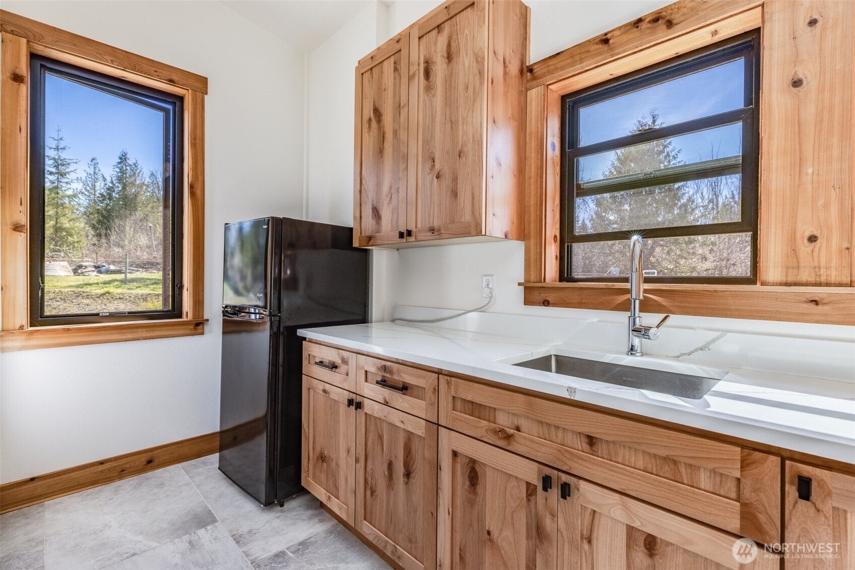 Eatonville, Washington, 98328, United States, 3 Bedrooms Bedrooms, ,3 BathroomsBathrooms,Residential,Active,1798196