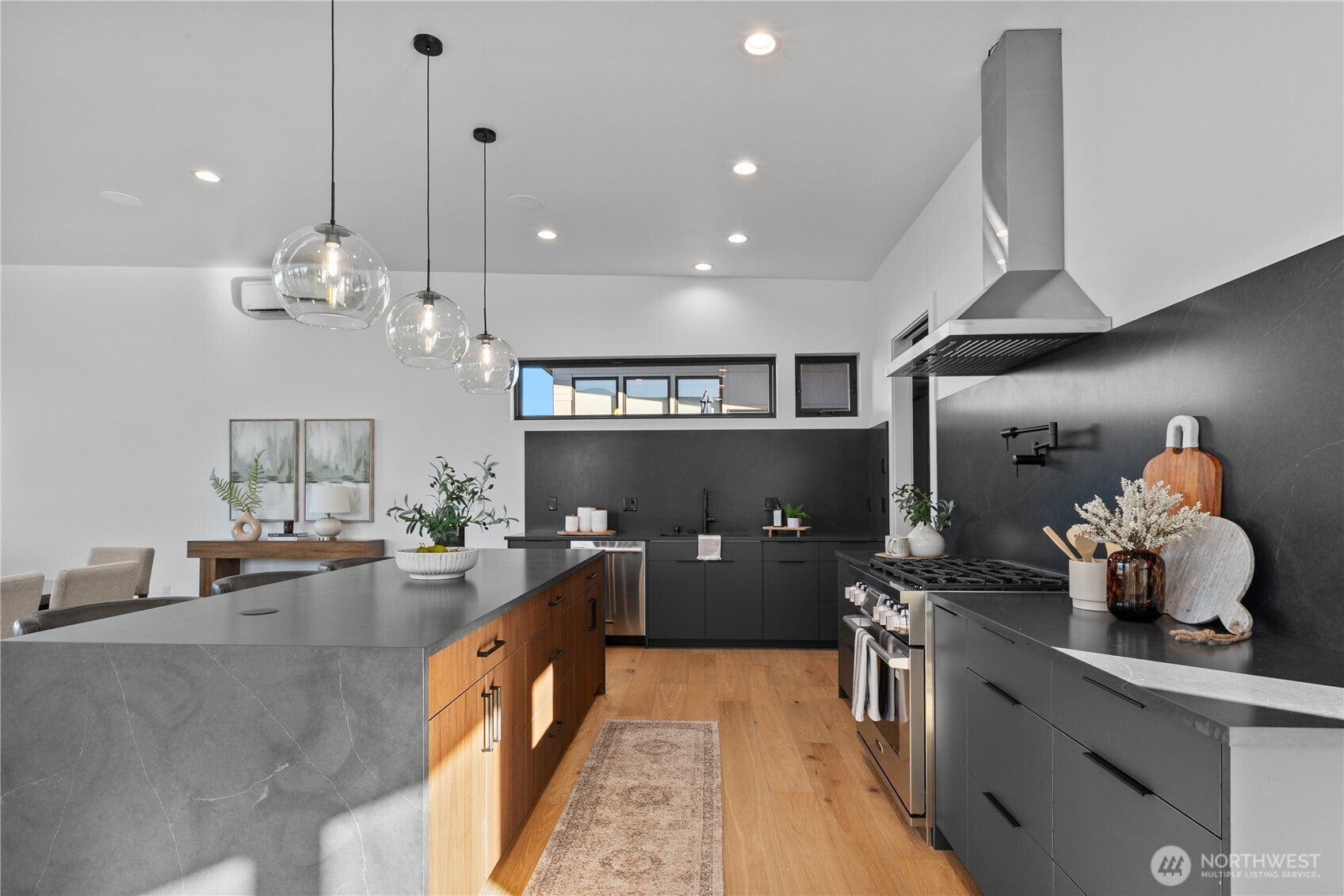 Blaine, Washington, 98230, United States, 3 Bedrooms Bedrooms, ,5 BathroomsBathrooms,Residential,Active,1986880