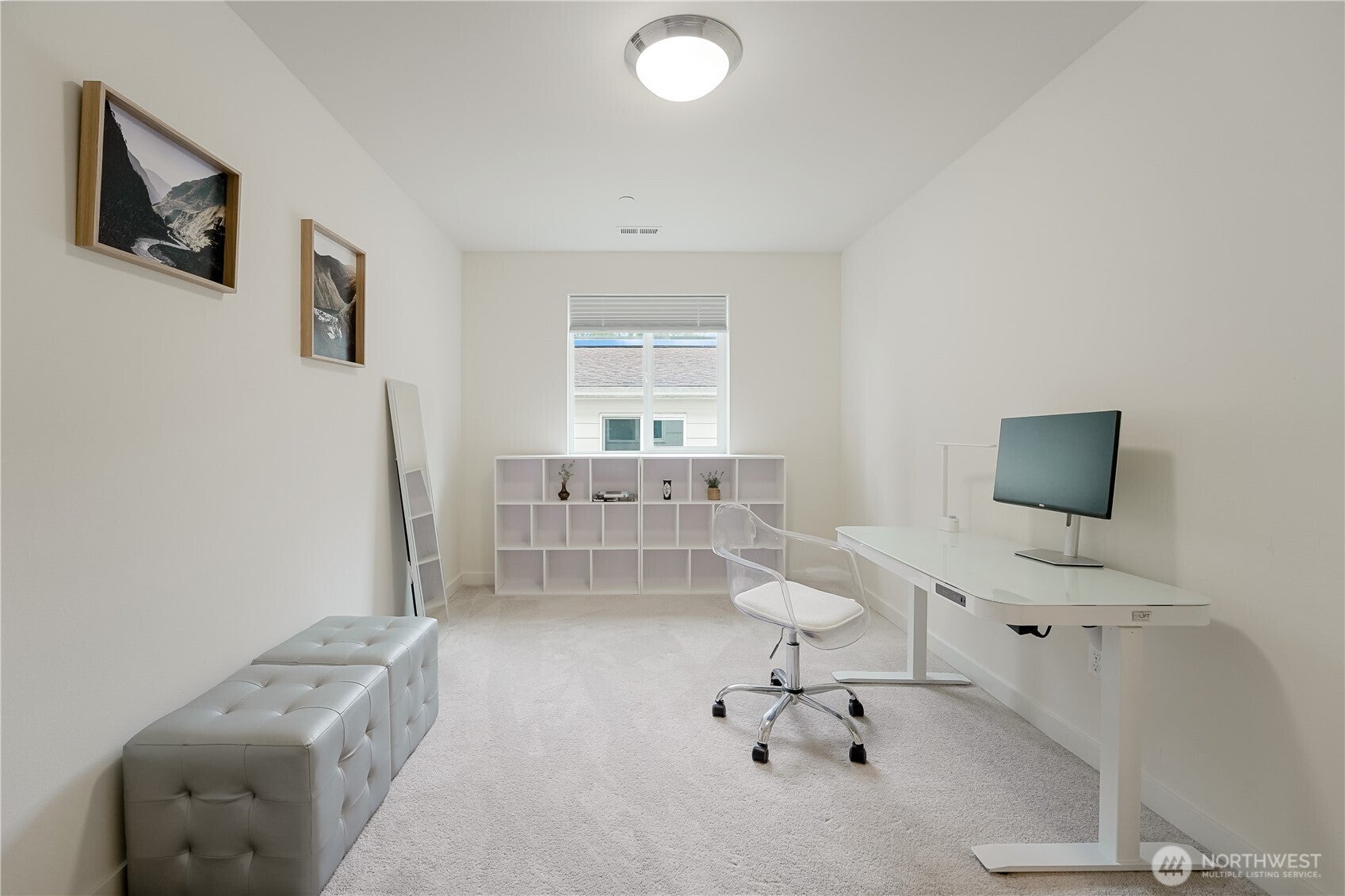 Sammamish, Washington, 98074, United States, 5 Bedrooms Bedrooms, ,4 BathroomsBathrooms,Residential,Active,1953706