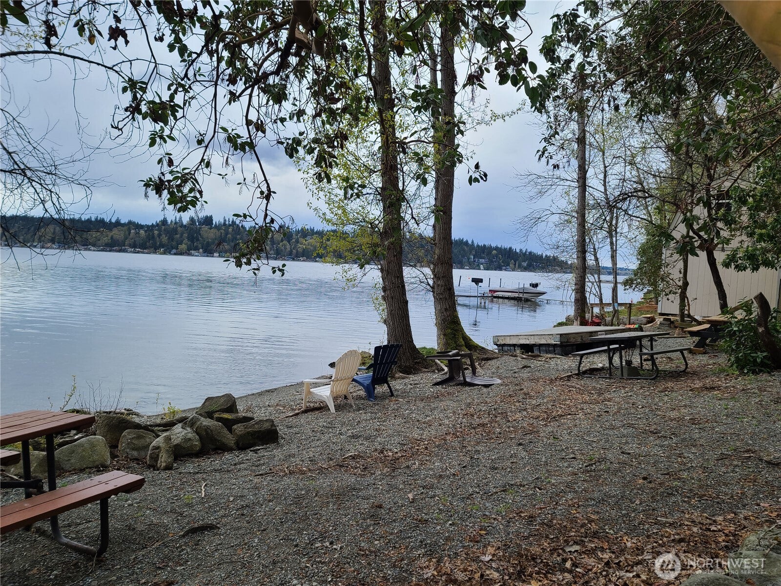 Sammamish, Washington, 98074, United States, 4 Bedrooms Bedrooms, ,4 BathroomsBathrooms,Residential,Active,1886848