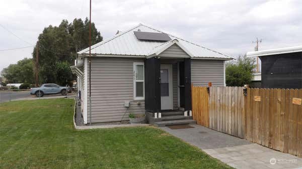 201 E CHERRY AVE, RITZVILLE, WA 99169 - Image 1