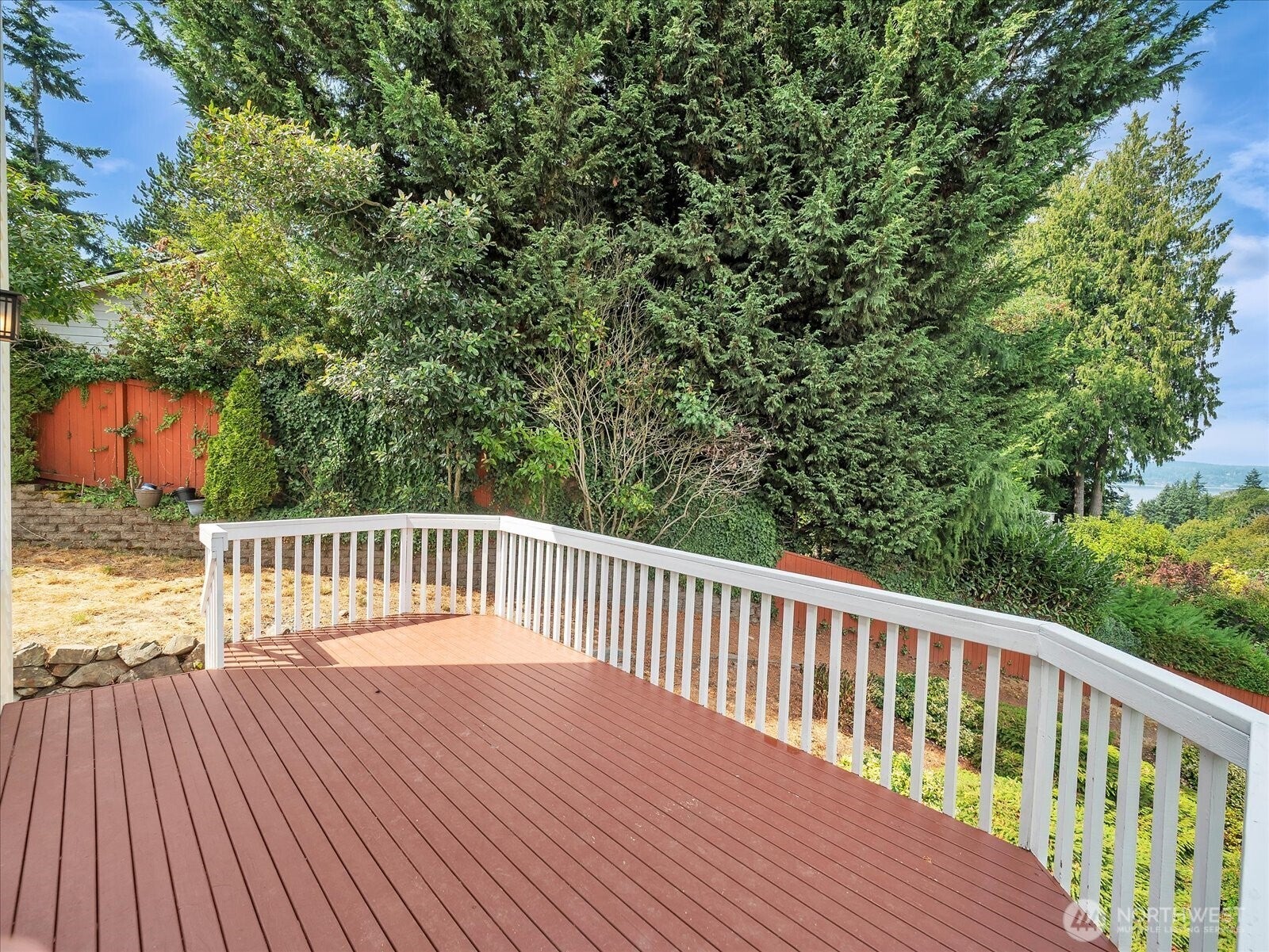 Mukilteo, Washington, 98275, United States, 5 Bedrooms Bedrooms, ,4 BathroomsBathrooms,Residential,Active,1943790