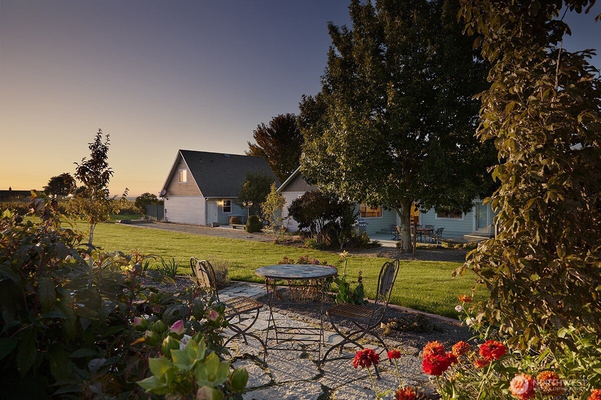 Walla Walla, Washington, 99362, United States, 5 Bedrooms Bedrooms, ,4 BathroomsBathrooms,Residential,Active,2001360