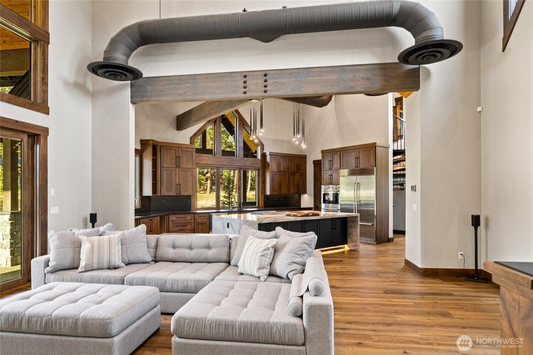 Cle Elum, Washington, 98922, United States, 5 Bedrooms Bedrooms, ,6 BathroomsBathrooms,Residential,Active,2012925