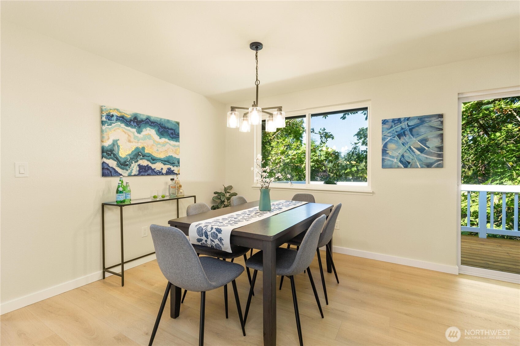 Woodinville, Washington, 98072, United States, 4 Bedrooms Bedrooms, ,3 BathroomsBathrooms,Residential,Active,1952507