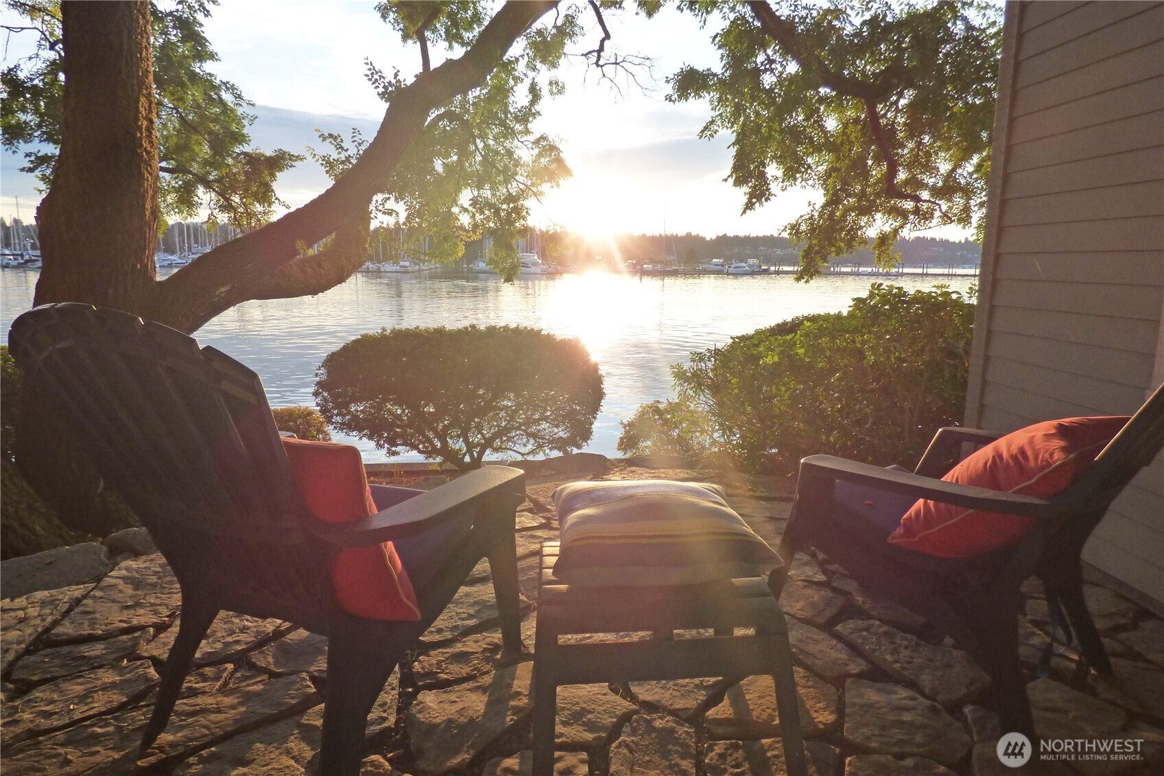 Olympia, Washington, 98506, United States, 3 Bedrooms Bedrooms, ,3 BathroomsBathrooms,Residential,Active,1953406