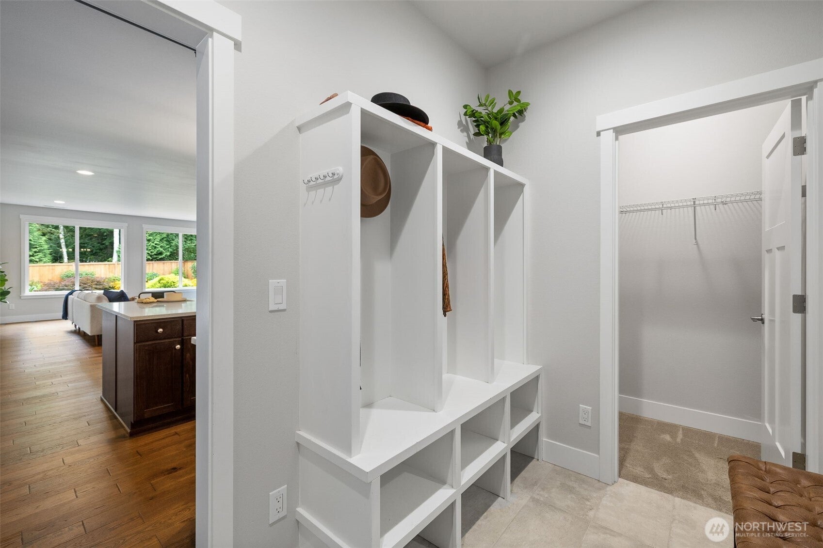 Monroe, Washington, 98272, United States, 4 Bedrooms Bedrooms, ,4 BathroomsBathrooms,Residential,Active,1936134