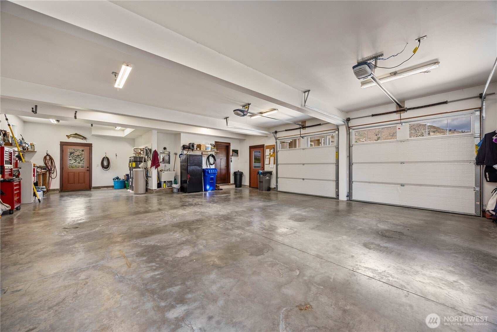 Orondo, Washington, 98843, United States, 3 Bedrooms Bedrooms, ,4 BathroomsBathrooms,Residential,Active,1823970