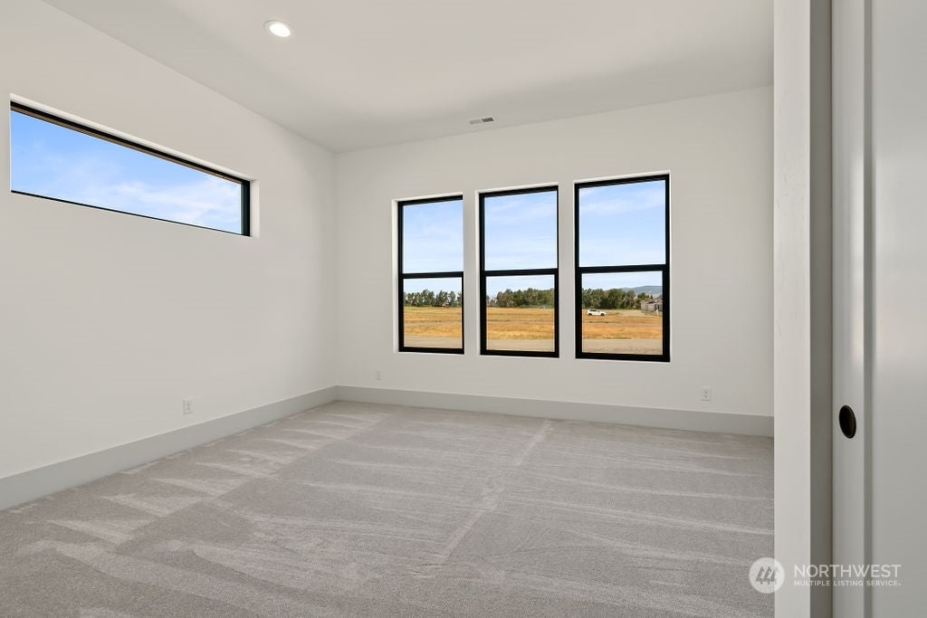 Ellensburg, Washington, 98926, United States, 3 Bedrooms Bedrooms, ,3 BathroomsBathrooms,Residential,Active,1902955
