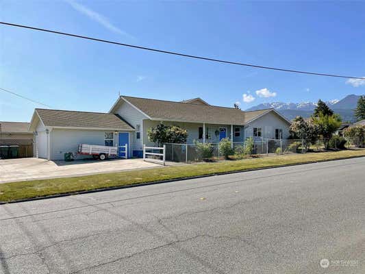 239 W 9TH ST, PORT ANGELES, WA 98362 - Image 1