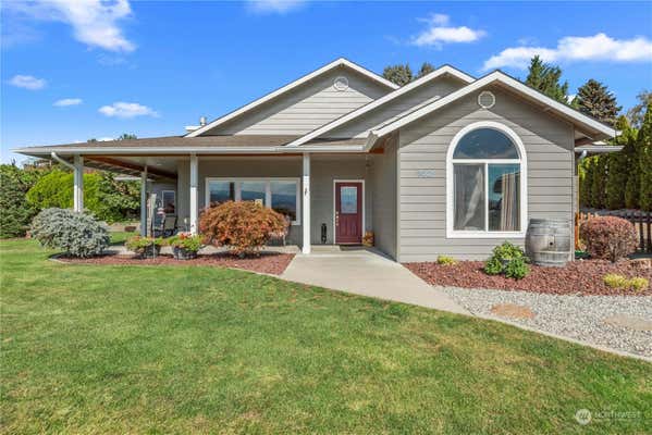 102 VIEW RIDGE CIR, WENATCHEE, WA 98801 - Image 1