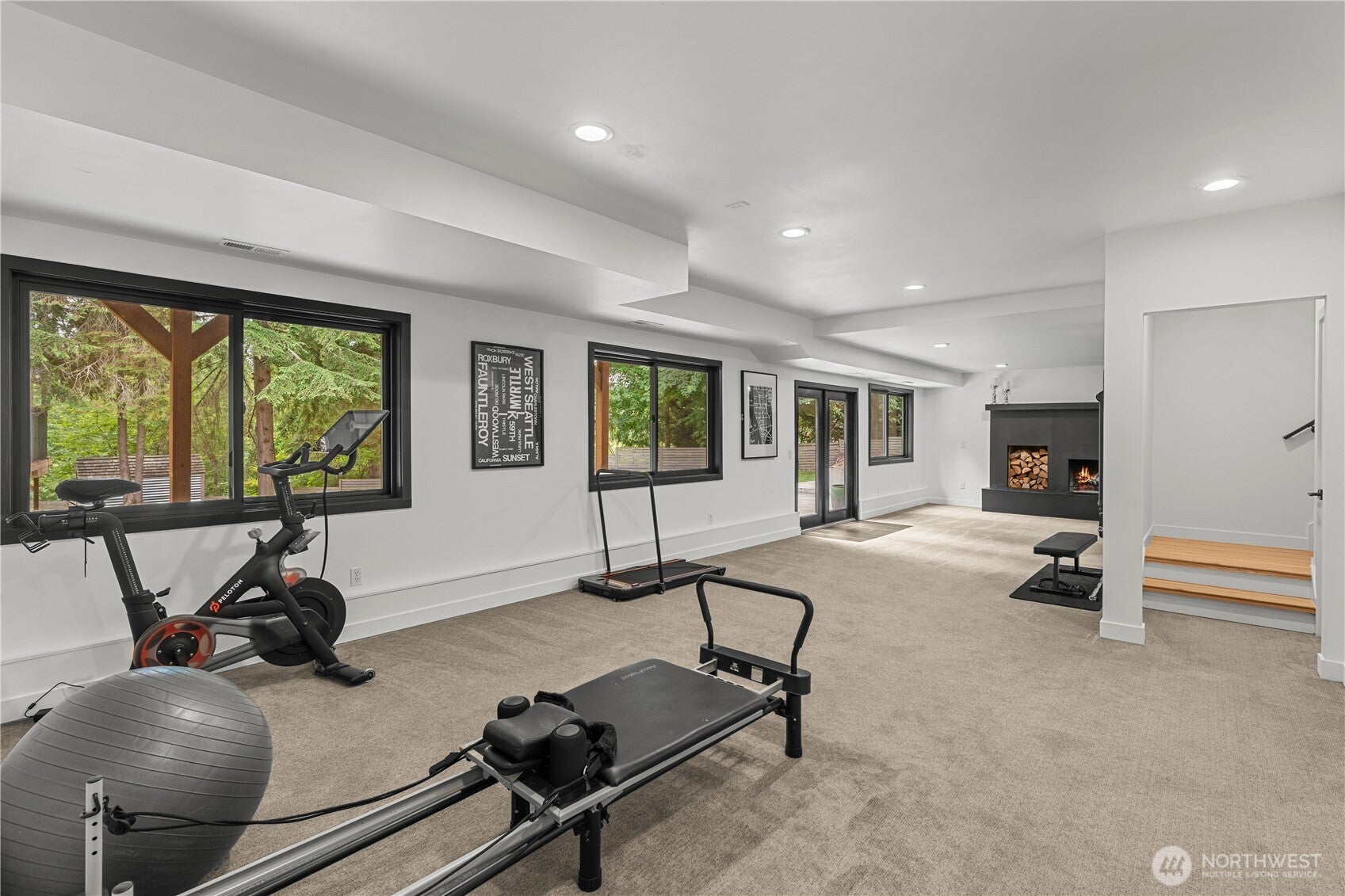 Issaquah, Washington, 98027, United States, 4 Bedrooms Bedrooms, ,3 BathroomsBathrooms,Residential,Active,1892601