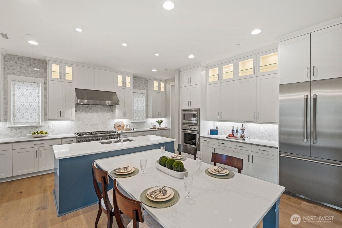 Bothell, Washington, 98021, United States, 4 Bedrooms Bedrooms, ,5 BathroomsBathrooms,Residential,Active,1860296