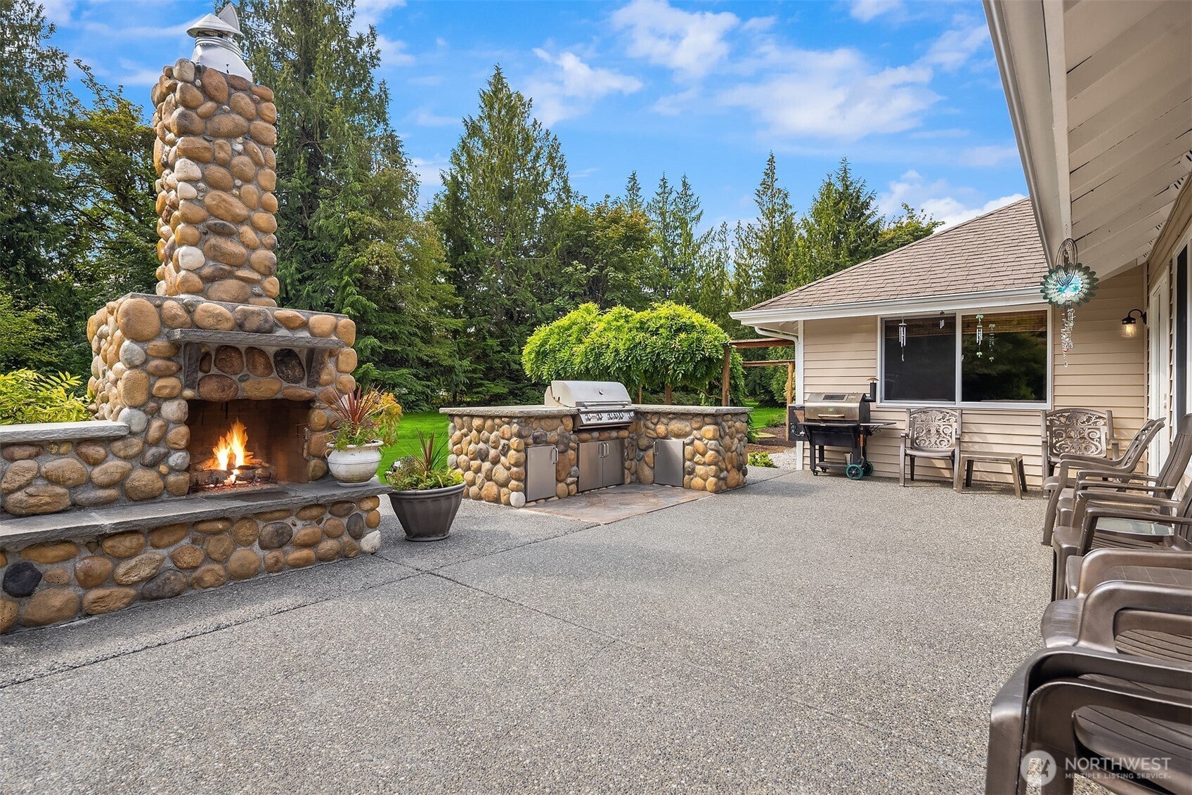 Arlington, Washington, 98223, United States, 4 Bedrooms Bedrooms, ,3 BathroomsBathrooms,Residential,Active,1945246