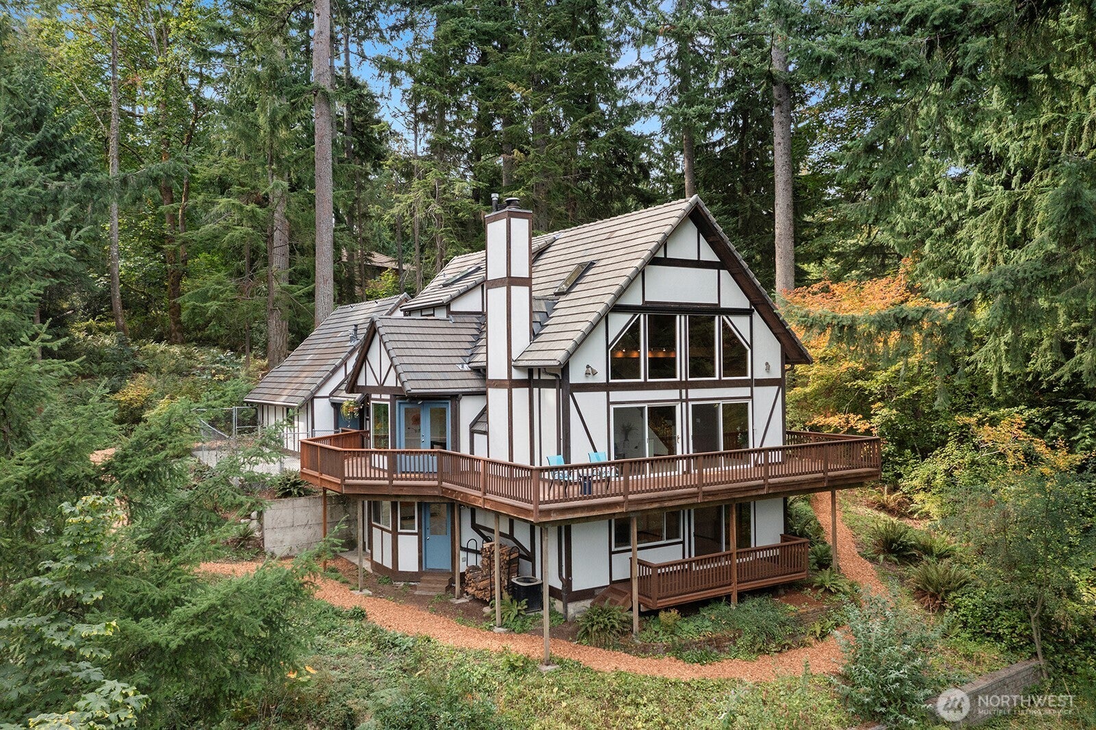 Issaquah, Washington, 98027, United States, 4 Bedrooms Bedrooms, ,3 BathroomsBathrooms,Residential,Active,1952447