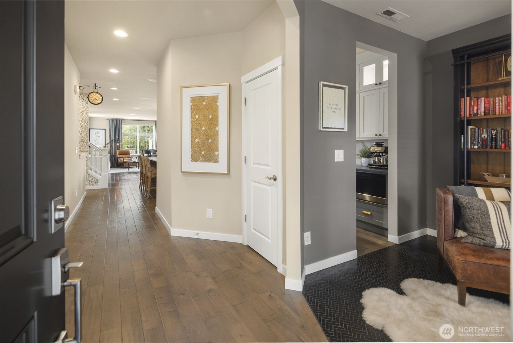 Snoqualmie, Washington, 98065, United States, 5 Bedrooms Bedrooms, ,3 BathroomsBathrooms,Residential,Active,1929447