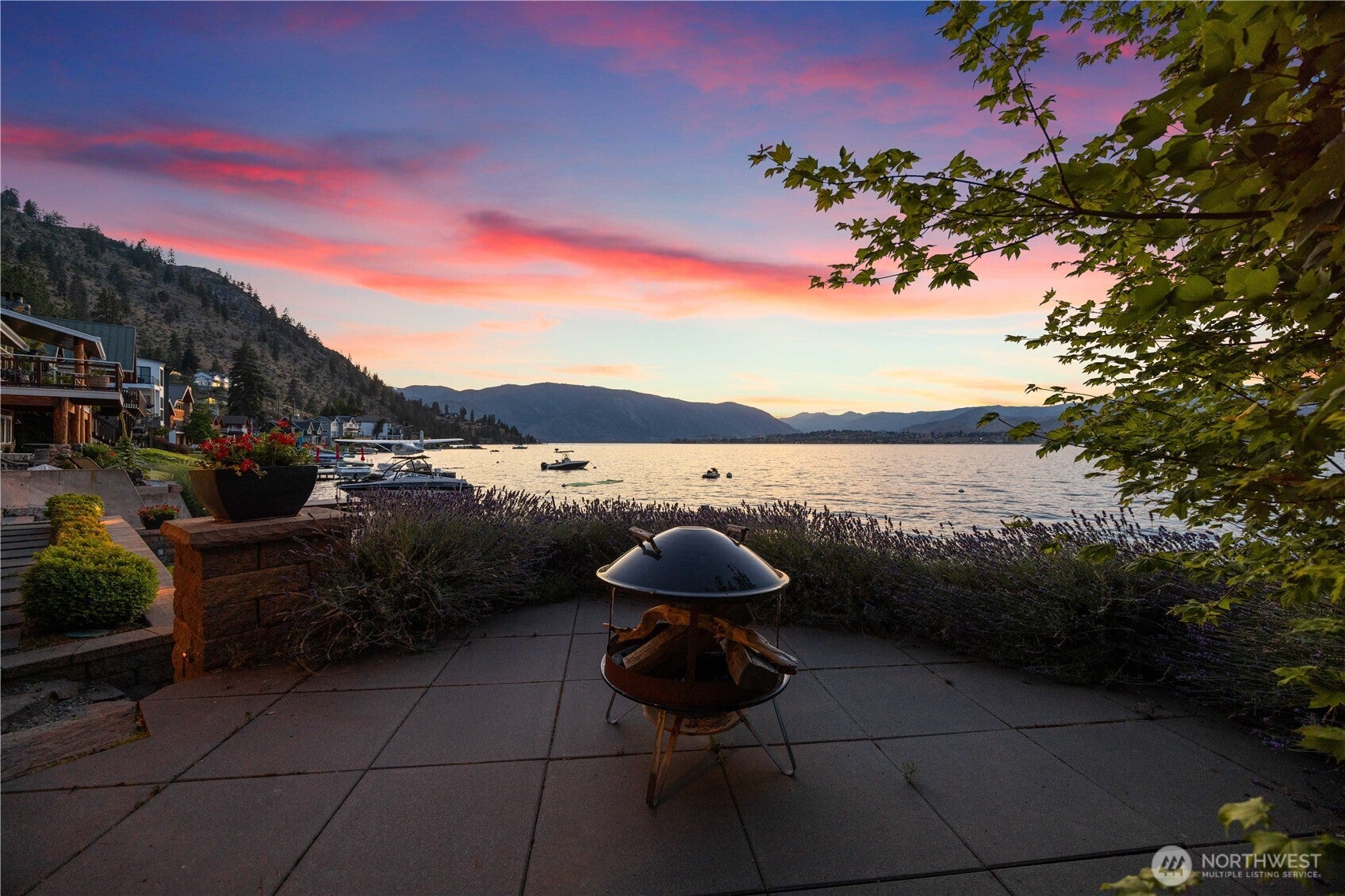 Chelan, Washington, 98816, United States, 4 Bedrooms Bedrooms, ,2 BathroomsBathrooms,Residential,Active,1971804