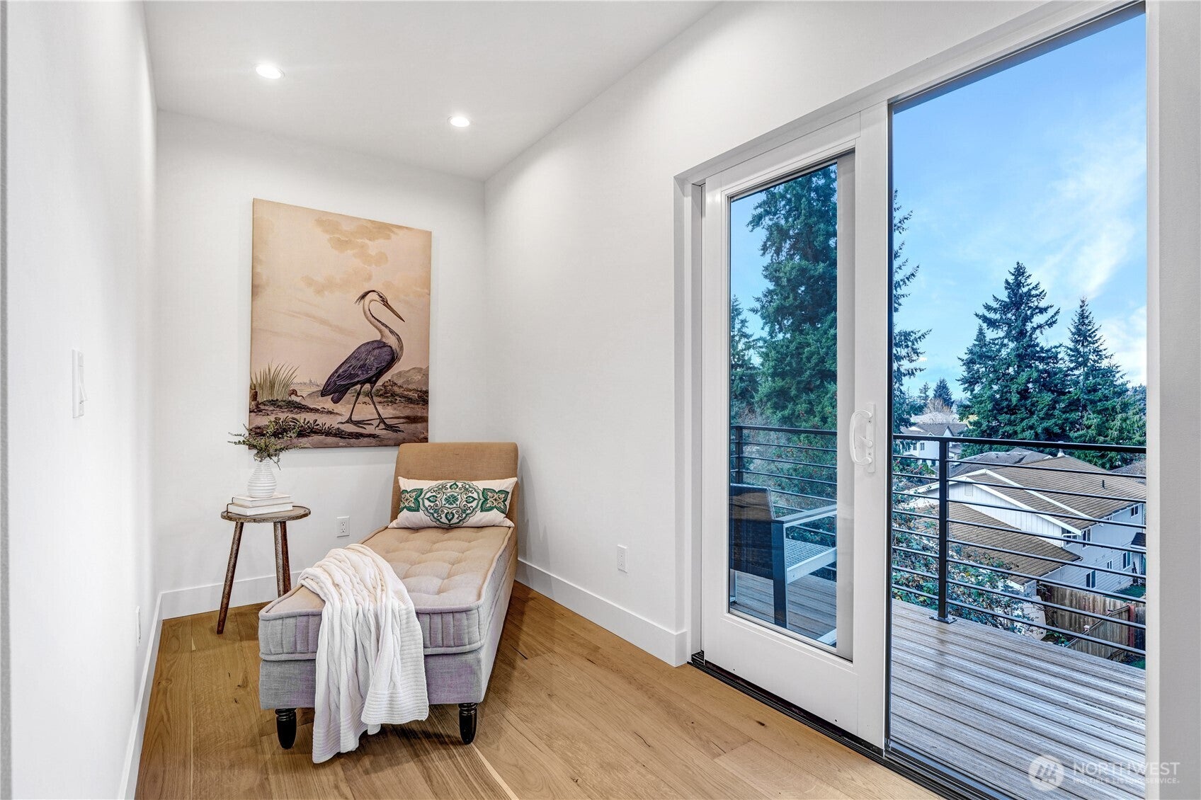 Kirkland, Washington, 98033, United States, 6 Bedrooms Bedrooms, ,7 BathroomsBathrooms,Residential,Active,2001374